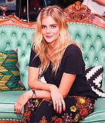 Filename=003.jpg
Filesize=867KiB
Dimensions=3000x2019
Date added=Mar 05, 2018 003.jpg