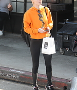 Filename=samaraweavingnet_outinnewyork_024.jpg
Filesize=937KiB
Dimensions=2111x3000
Date added=Oct 27, 2019 samaraweavingnet_outinnewyork_024.jpg