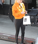 Filename=samaraweavingnet_outinnewyork_027.jpg
Filesize=964KiB
Dimensions=2027x3000
Date added=Oct 27, 2019 samaraweavingnet_outinnewyork_027.jpg