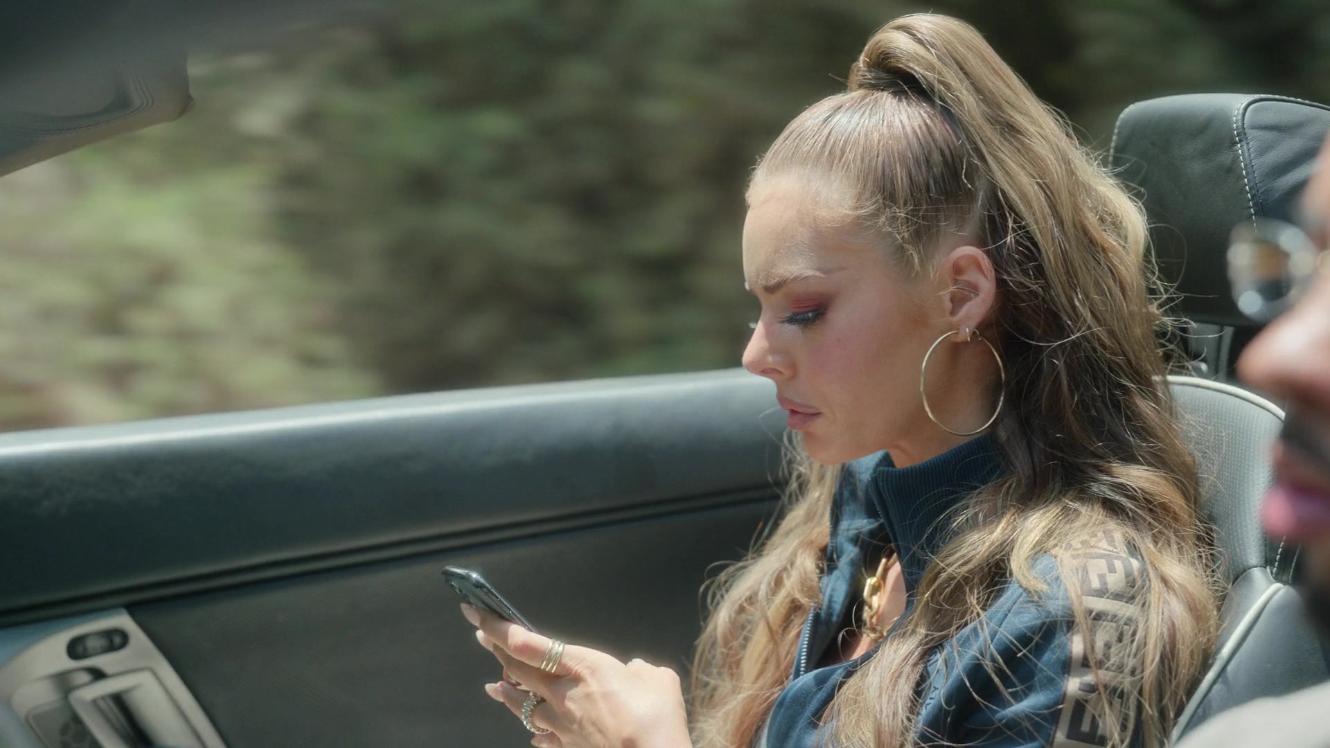 samaraweavingcom_nineperfectstrangers_070.jpg samaraweavingcom_nineperfectstrangers_070.jpg