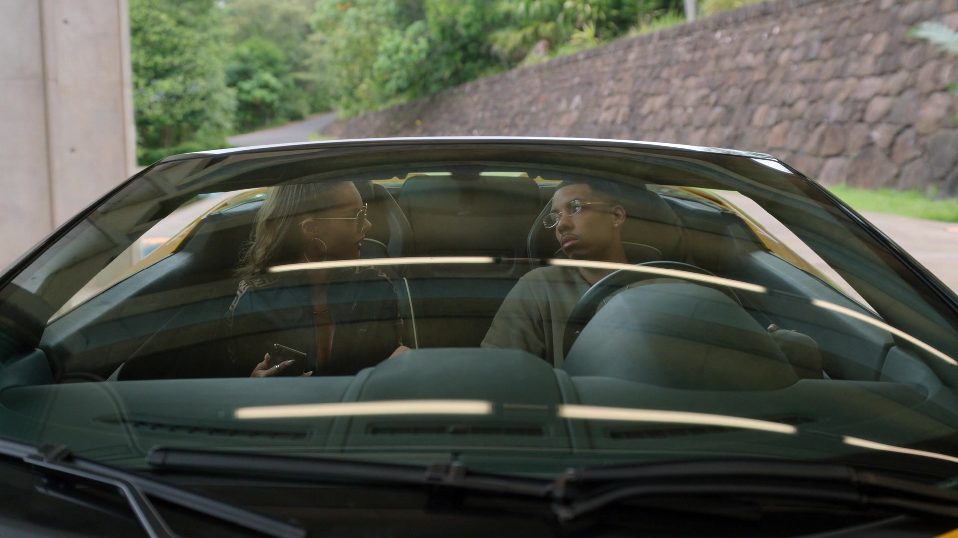 samaraweavingcom_nineperfectstrangers_103.jpg samaraweavingcom_nineperfectstrangers_103.jpg