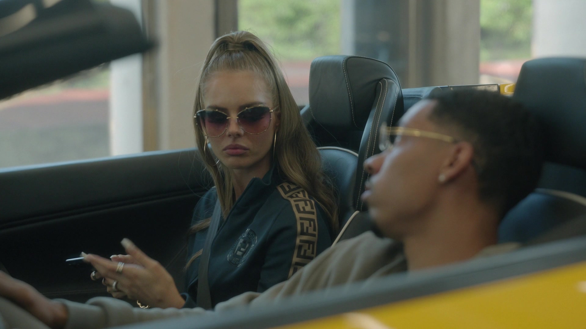 samaraweavingcom_nineperfectstrangers_107.jpg samaraweavingcom_nineperfectstrangers_107.jpg