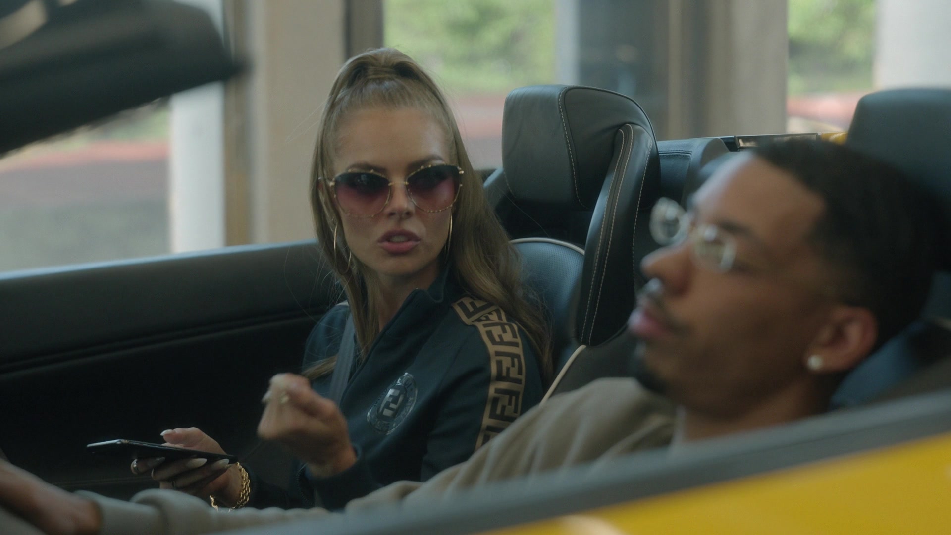 samaraweavingcom_nineperfectstrangers_114.jpg samaraweavingcom_nineperfectstrangers_114.jpg