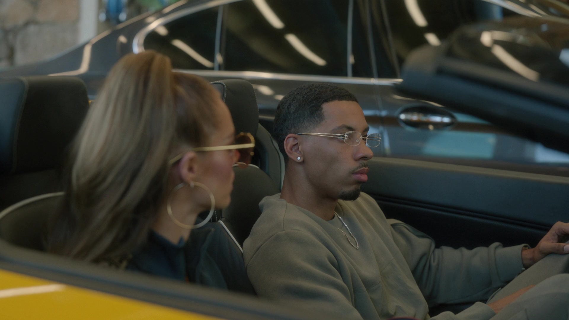 samaraweavingcom_nineperfectstrangers_125.jpg samaraweavingcom_nineperfectstrangers_125.jpg