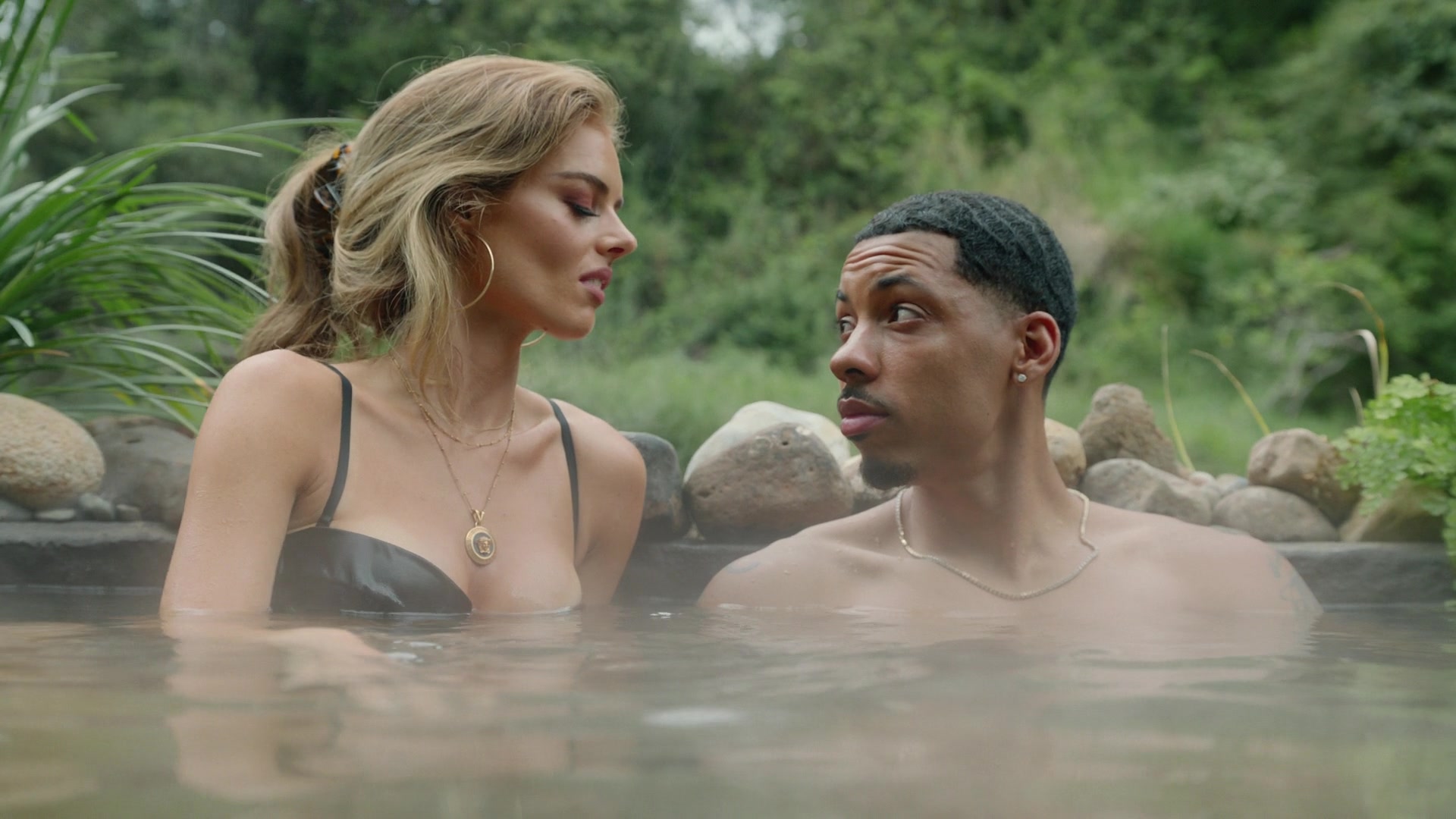 samaraweavingcom_nineperfectstrangers_226.jpg samaraweavingcom_nineperfectstrangers_226.jpg