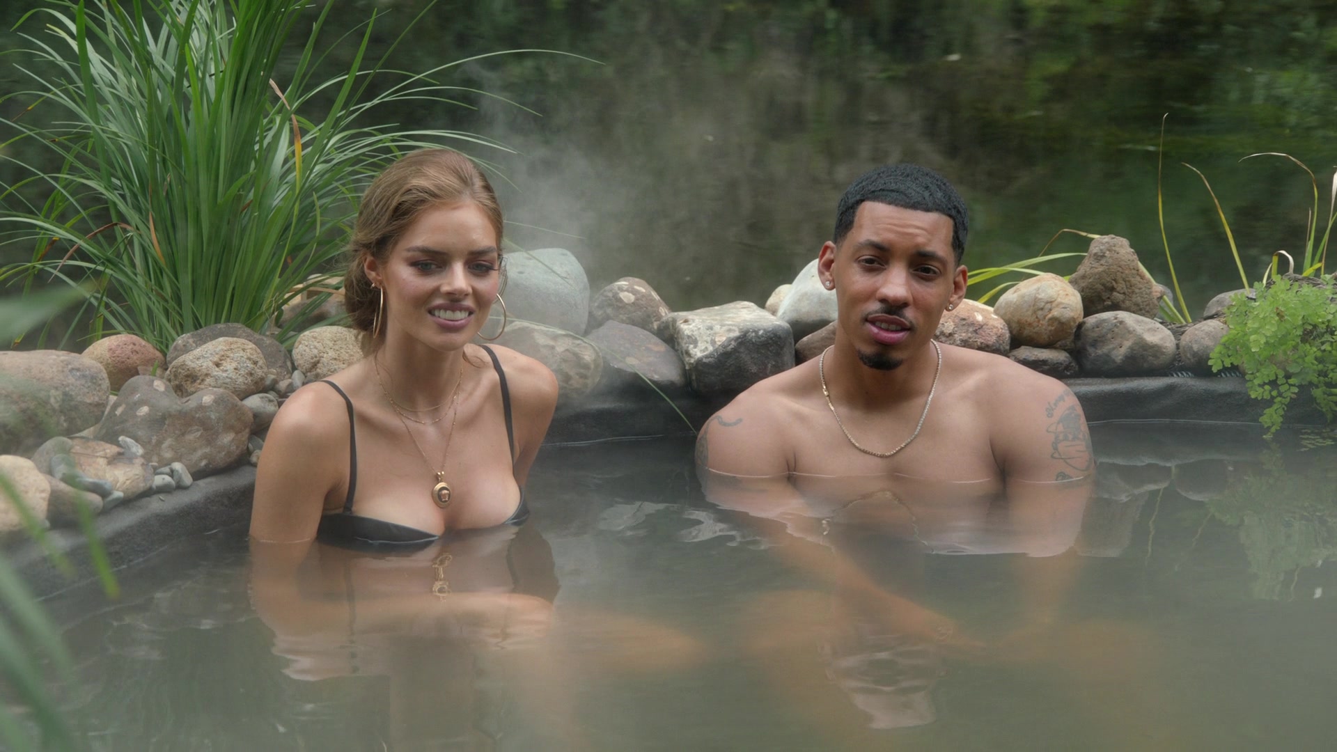 samaraweavingcom_nineperfectstrangers_316.jpg samaraweavingcom_nineperfectstrangers_316.jpg