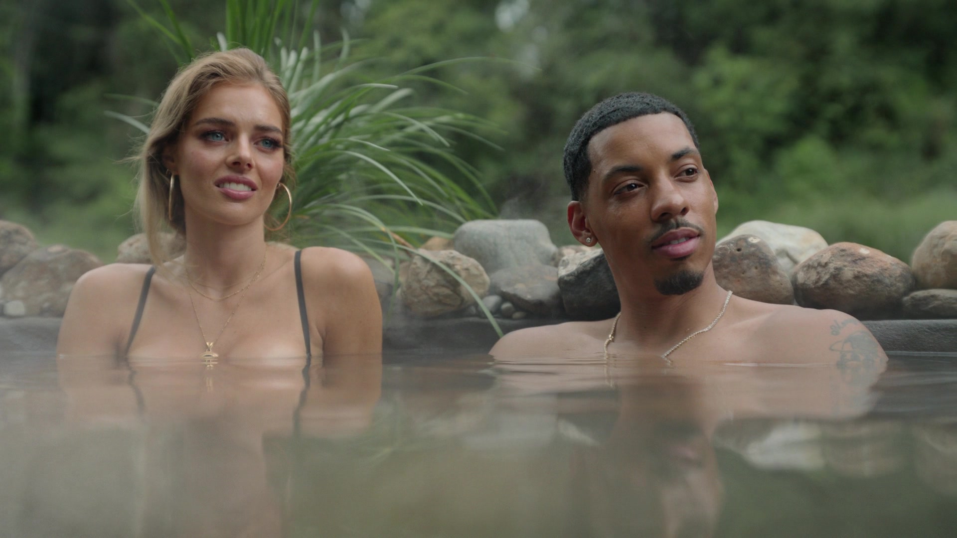 samaraweavingcom_nineperfectstrangers_395.jpg samaraweavingcom_nineperfectstrangers_395.jpg