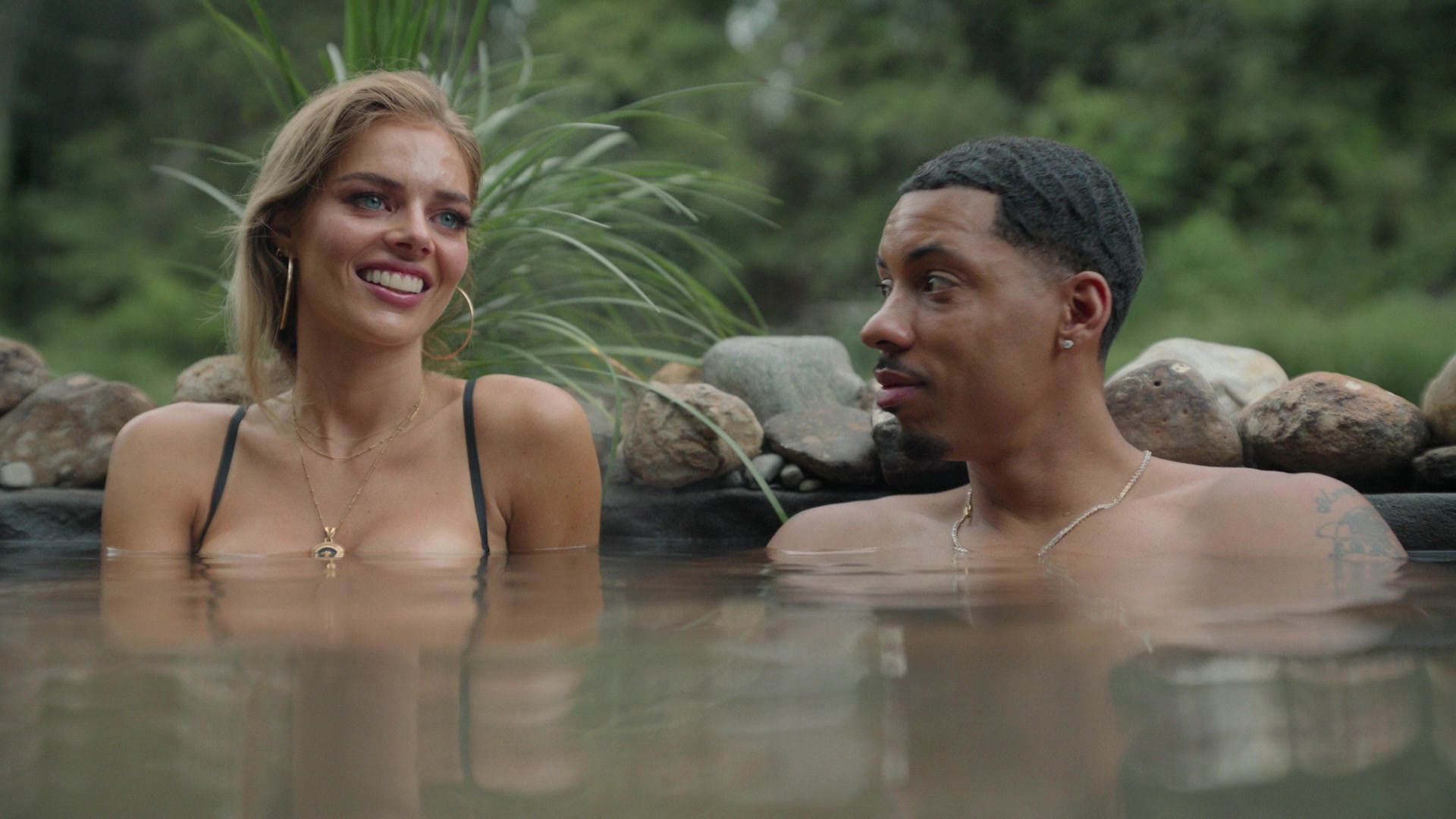 samaraweavingcom_nineperfectstrangers_400.jpg samaraweavingcom_nineperfectstrangers_400.jpg