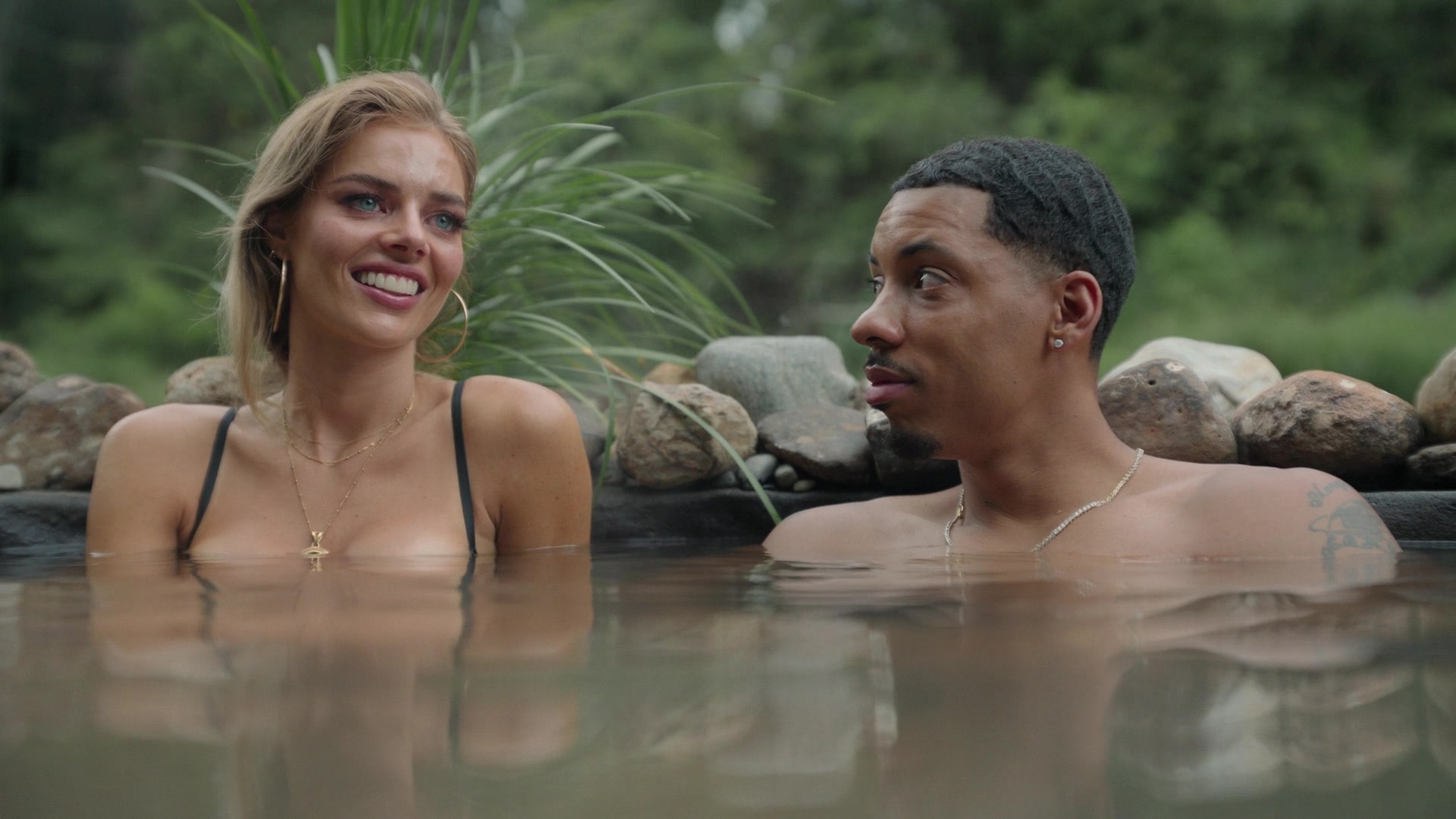 samaraweavingcom_nineperfectstrangers_401.jpg samaraweavingcom_nineperfectstrangers_401.jpg