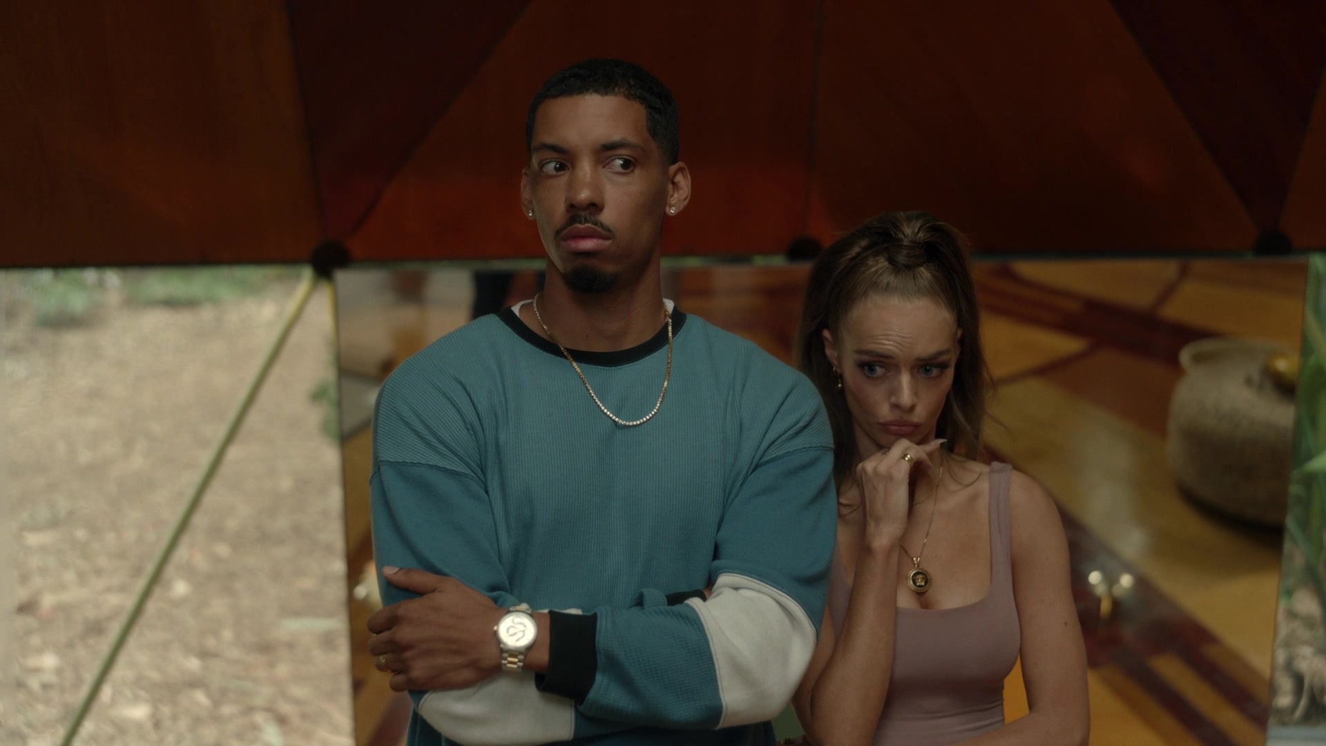 samaraweavingcom_nineperfectstrangers_500.jpg samaraweavingcom_nineperfectstrangers_500.jpg