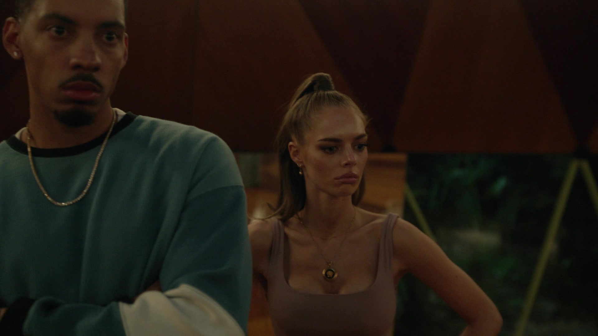 samaraweavingcom_nineperfectstrangers_001.jpg samaraweavingcom_nineperfectstrangers_001.jpg