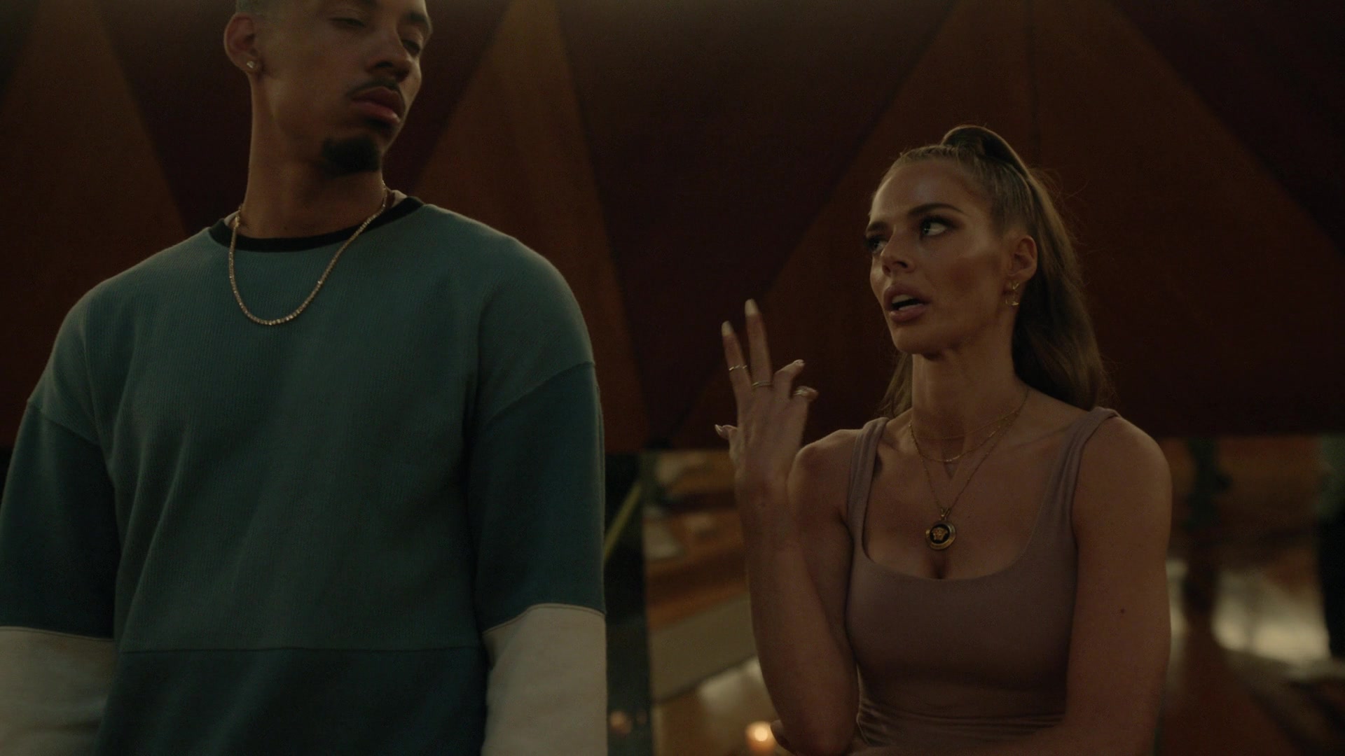 samaraweavingcom_nineperfectstrangers_007.jpg samaraweavingcom_nineperfectstrangers_007.jpg