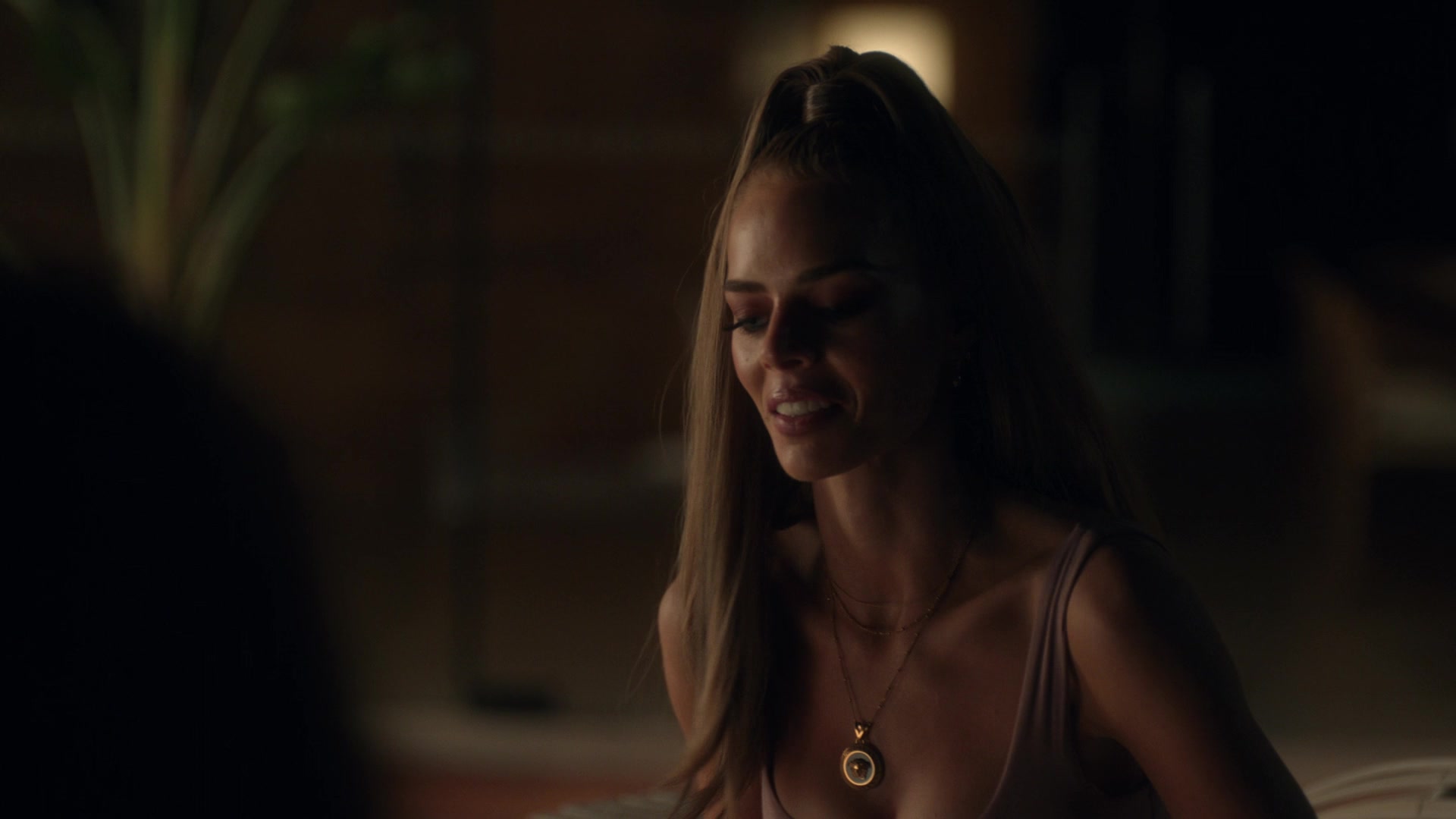 samaraweavingcom_nineperfectstrangers_094.jpg samaraweavingcom_nineperfectstrangers_094.jpg