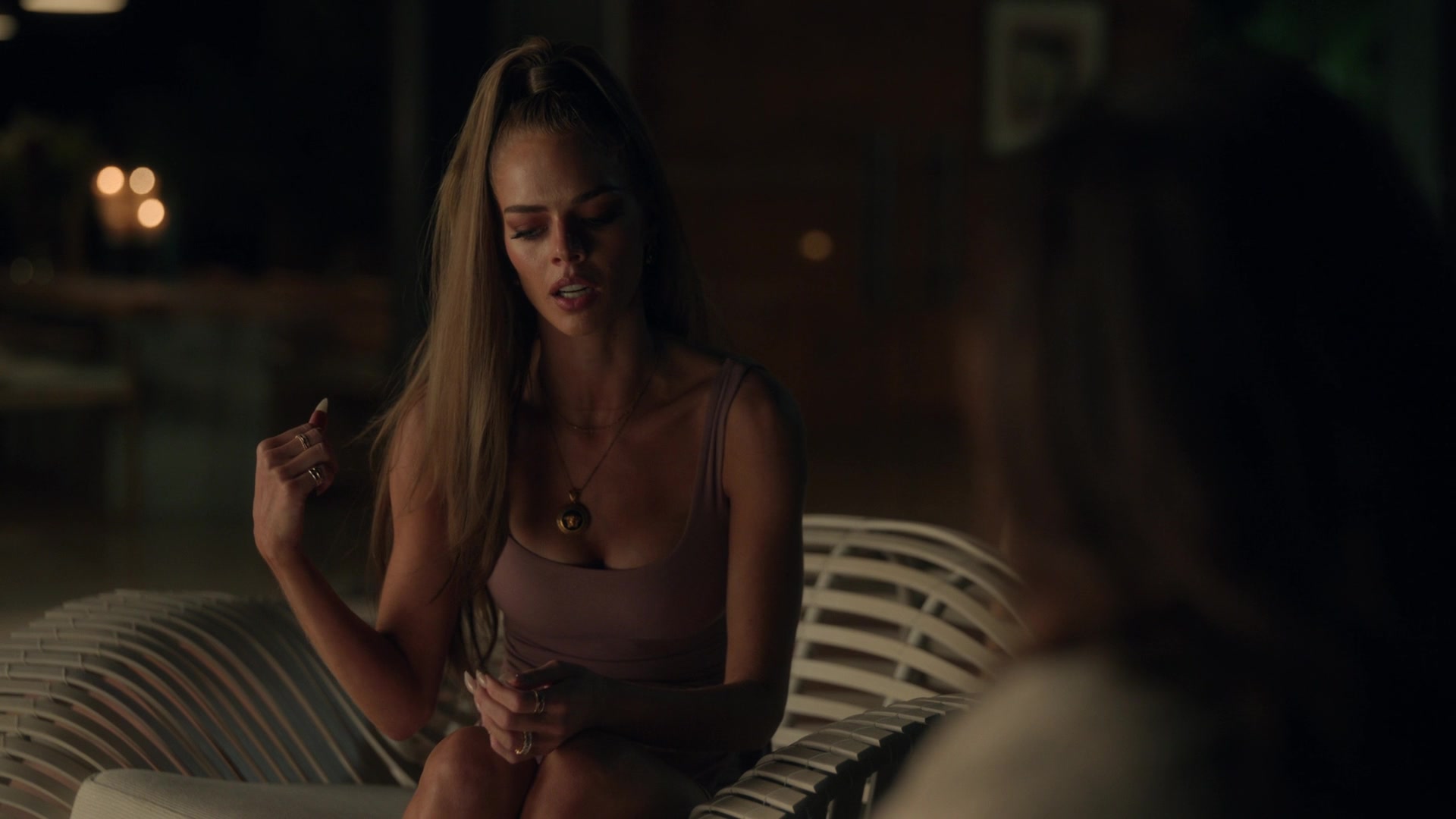 samaraweavingcom_nineperfectstrangers_119.jpg samaraweavingcom_nineperfectstrangers_119.jpg