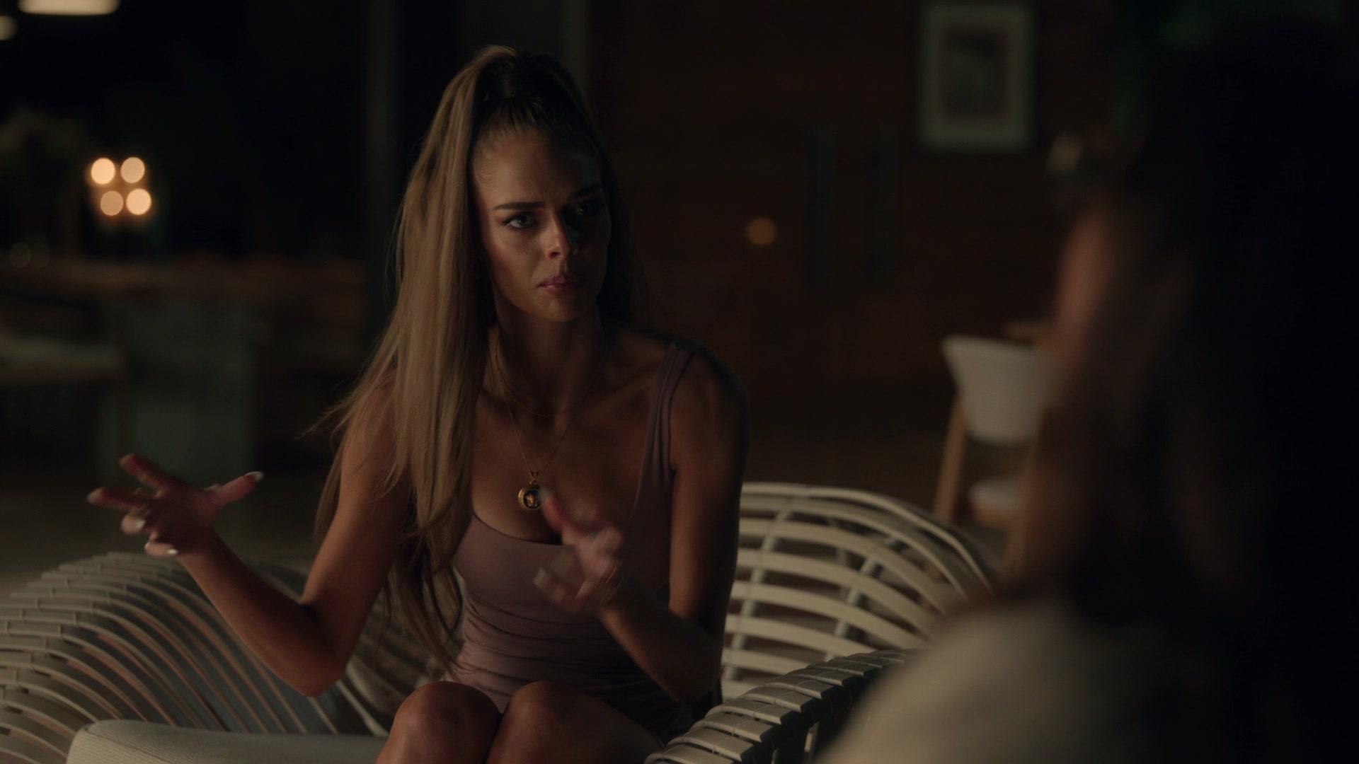 samaraweavingcom_nineperfectstrangers_123.jpg samaraweavingcom_nineperfectstrangers_123.jpg