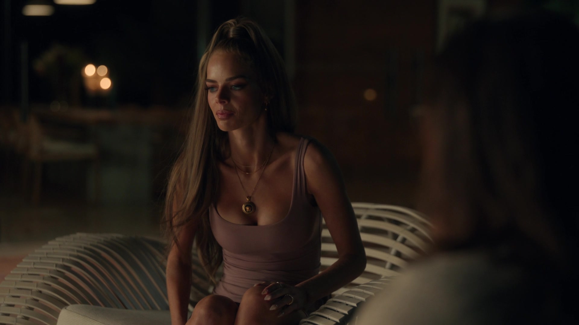 samaraweavingcom_nineperfectstrangers_234.jpg samaraweavingcom_nineperfectstrangers_234.jpg