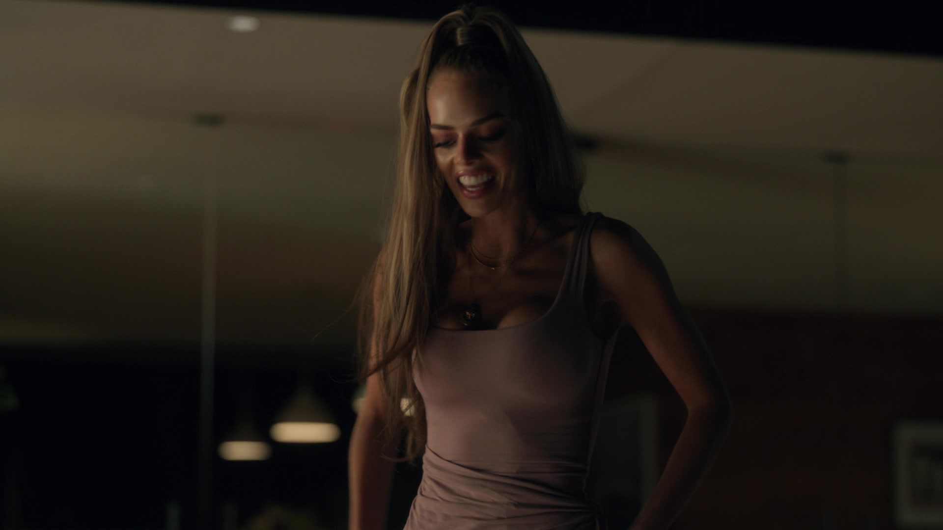 samaraweavingcom_nineperfectstrangers_245.jpg samaraweavingcom_nineperfectstrangers_245.jpg