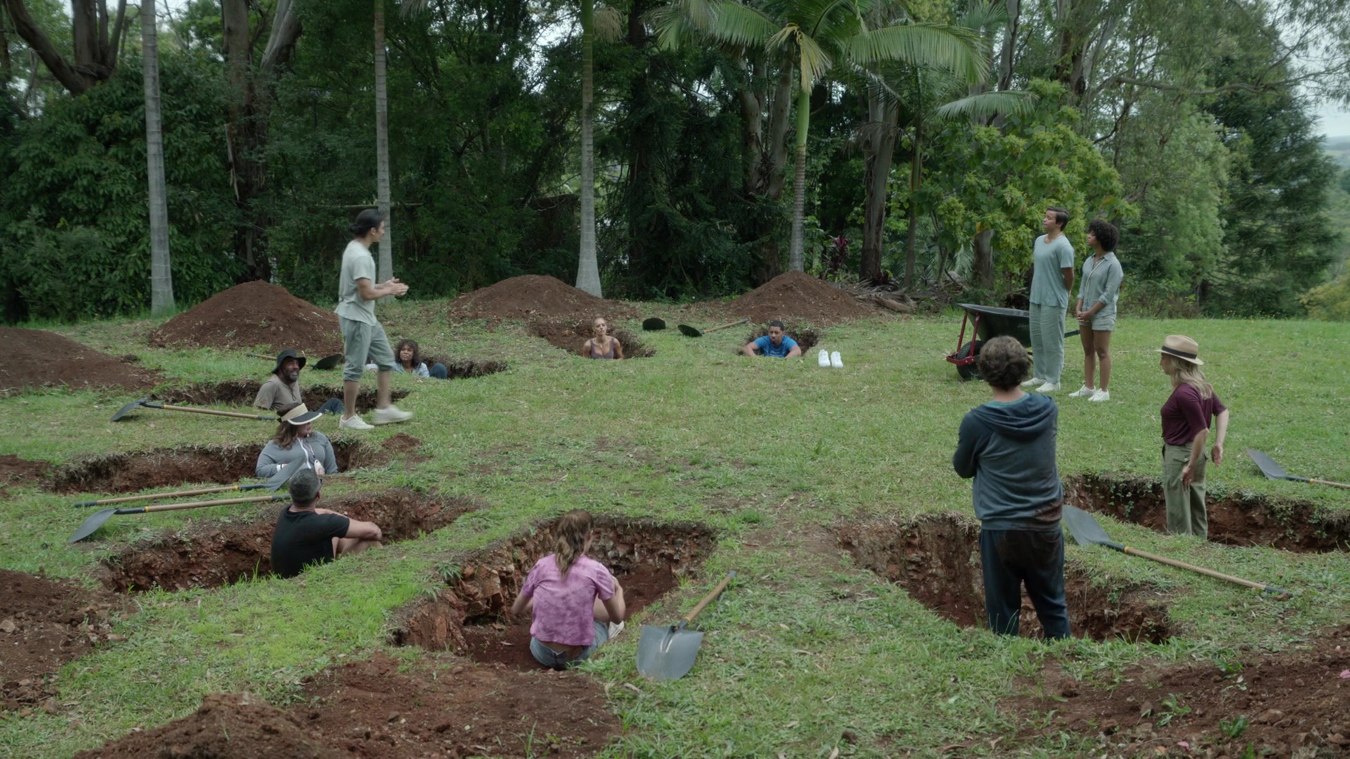 samaraweavingcom_nineperfectstrangers_348.jpg samaraweavingcom_nineperfectstrangers_348.jpg