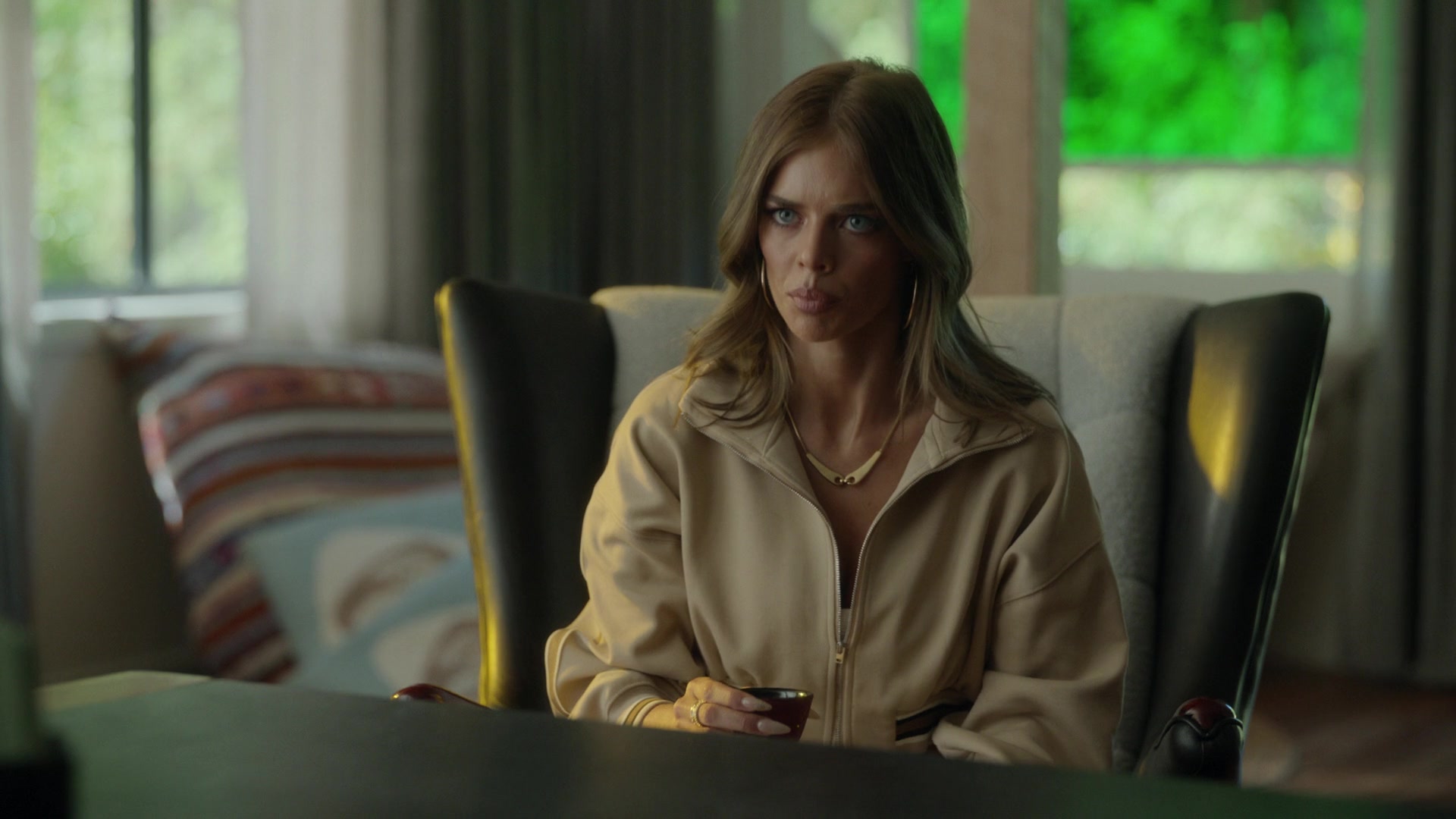 samaraweavingcom_nineperfectstrangers_389.jpg samaraweavingcom_nineperfectstrangers_389.jpg