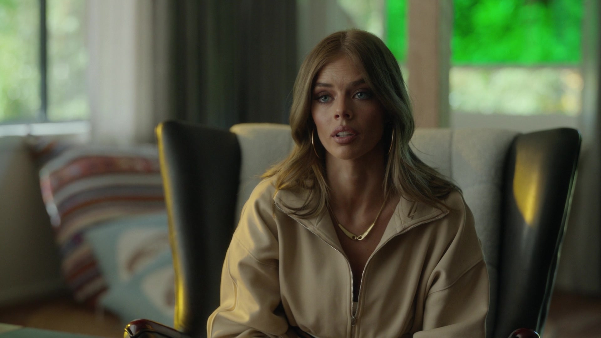 samaraweavingcom_nineperfectstrangers_443.jpg samaraweavingcom_nineperfectstrangers_443.jpg