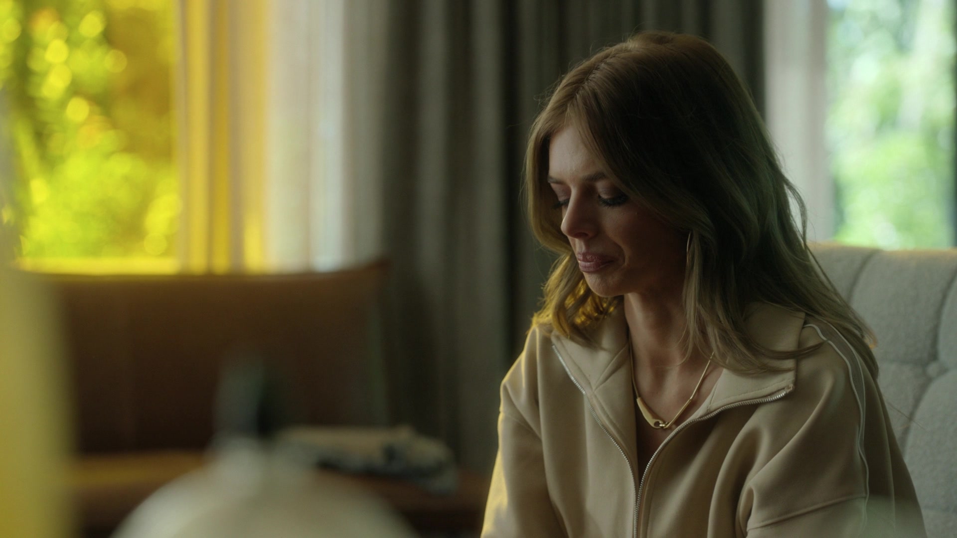 samaraweavingcom_nineperfectstrangers_489.jpg samaraweavingcom_nineperfectstrangers_489.jpg