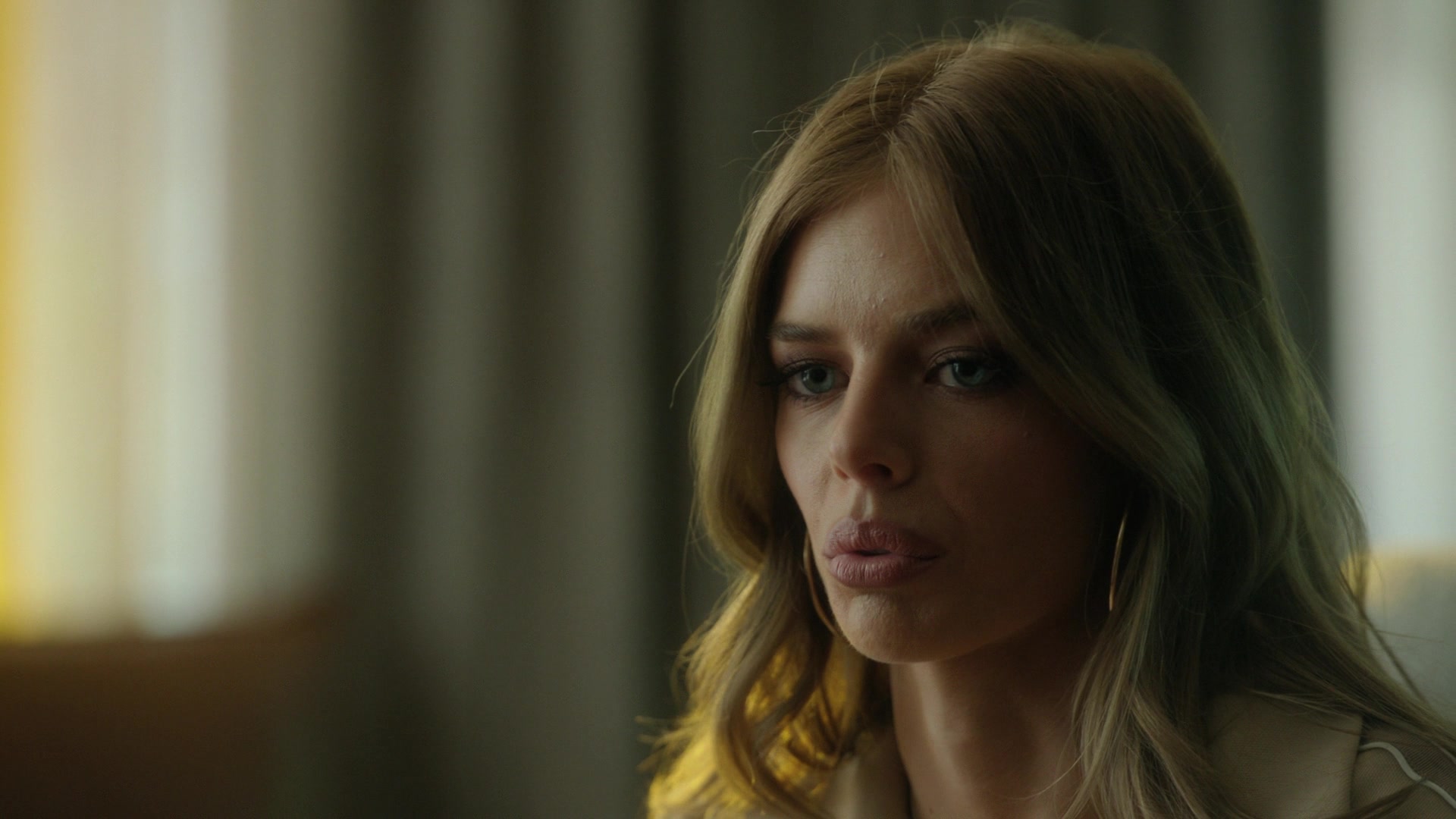 samaraweavingcom_nineperfectstrangers_517.jpg samaraweavingcom_nineperfectstrangers_517.jpg