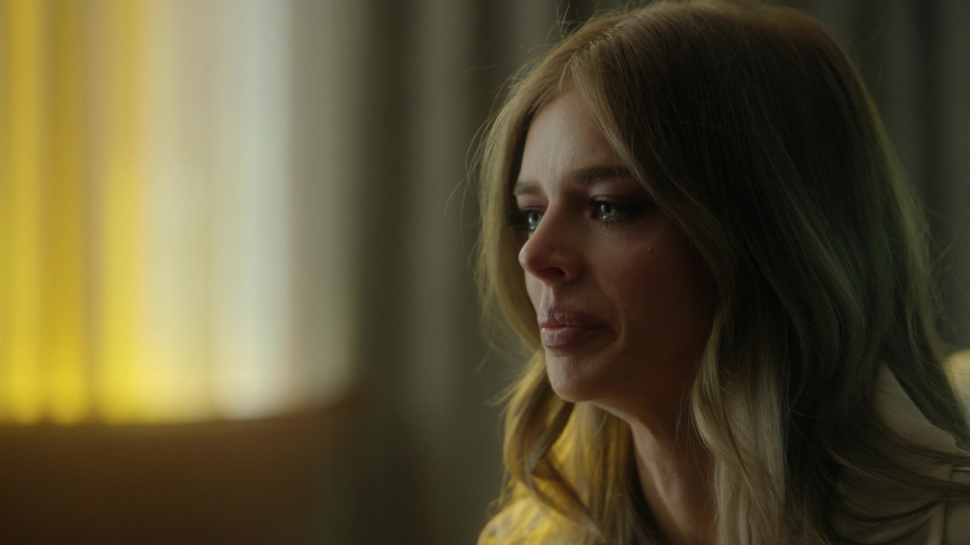 samaraweavingcom_nineperfectstrangers_560.jpg samaraweavingcom_nineperfectstrangers_560.jpg