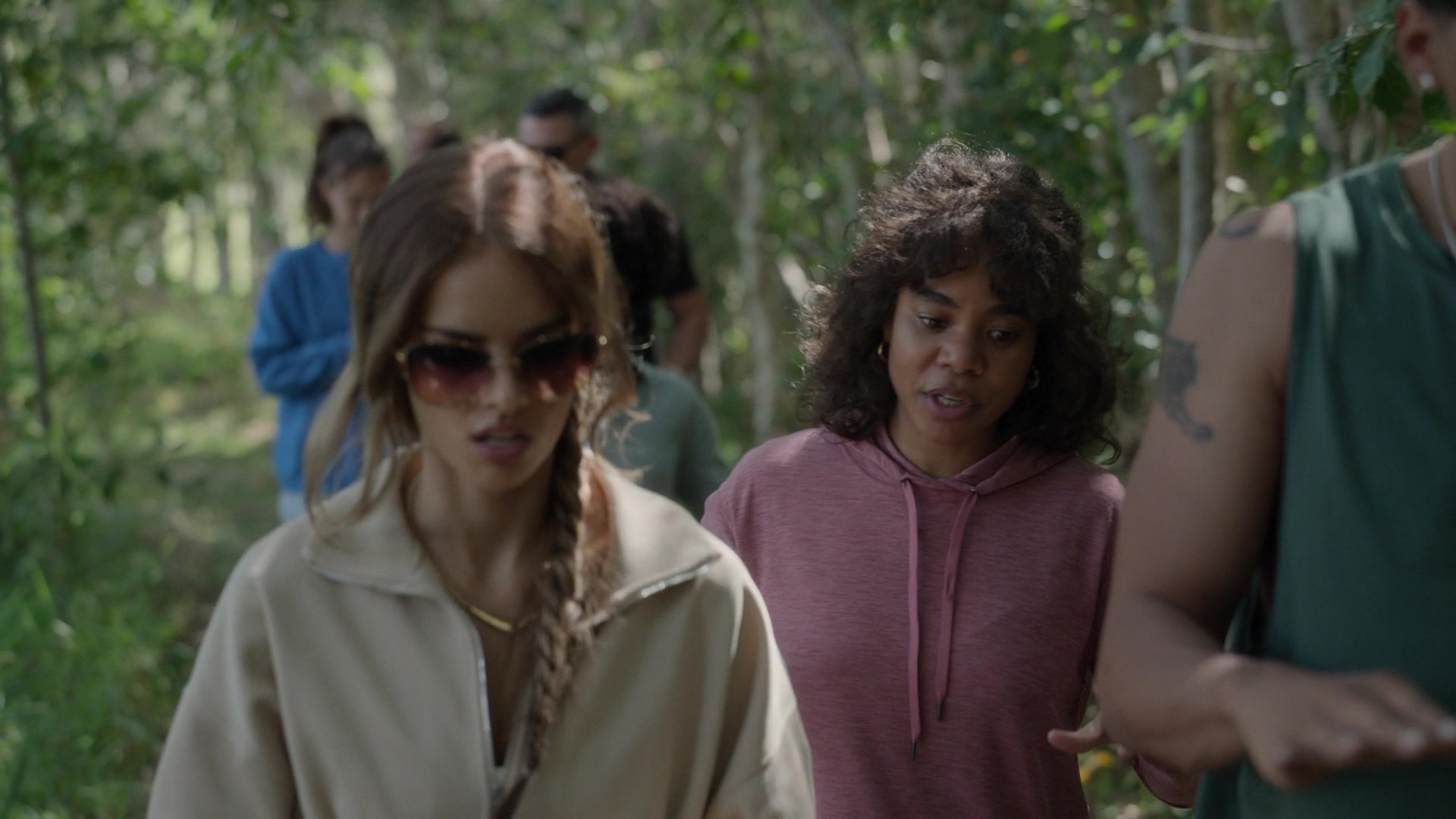 samaraweavingcom_nineperfectstrangers_631.jpg samaraweavingcom_nineperfectstrangers_631.jpg