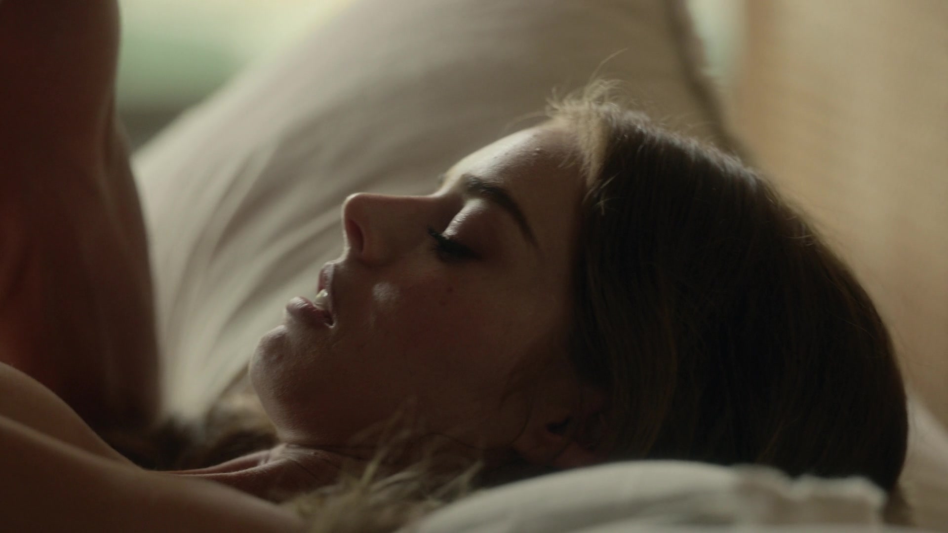 samaraweavingcom_nineperfectstrangers_003.jpg samaraweavingcom_nineperfectstrangers_003.jpg