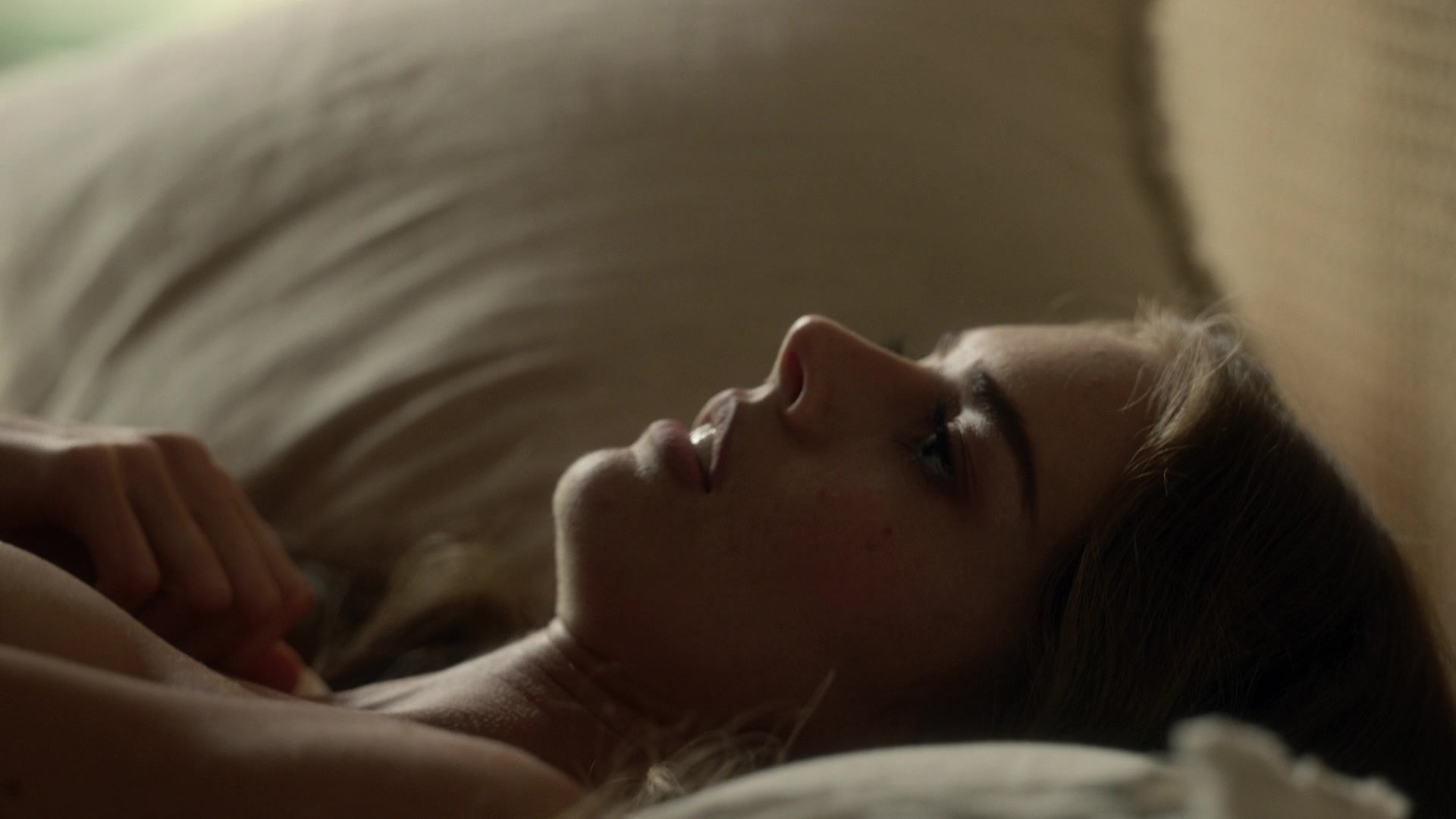 samaraweavingcom_nineperfectstrangers_011.jpg samaraweavingcom_nineperfectstrangers_011.jpg