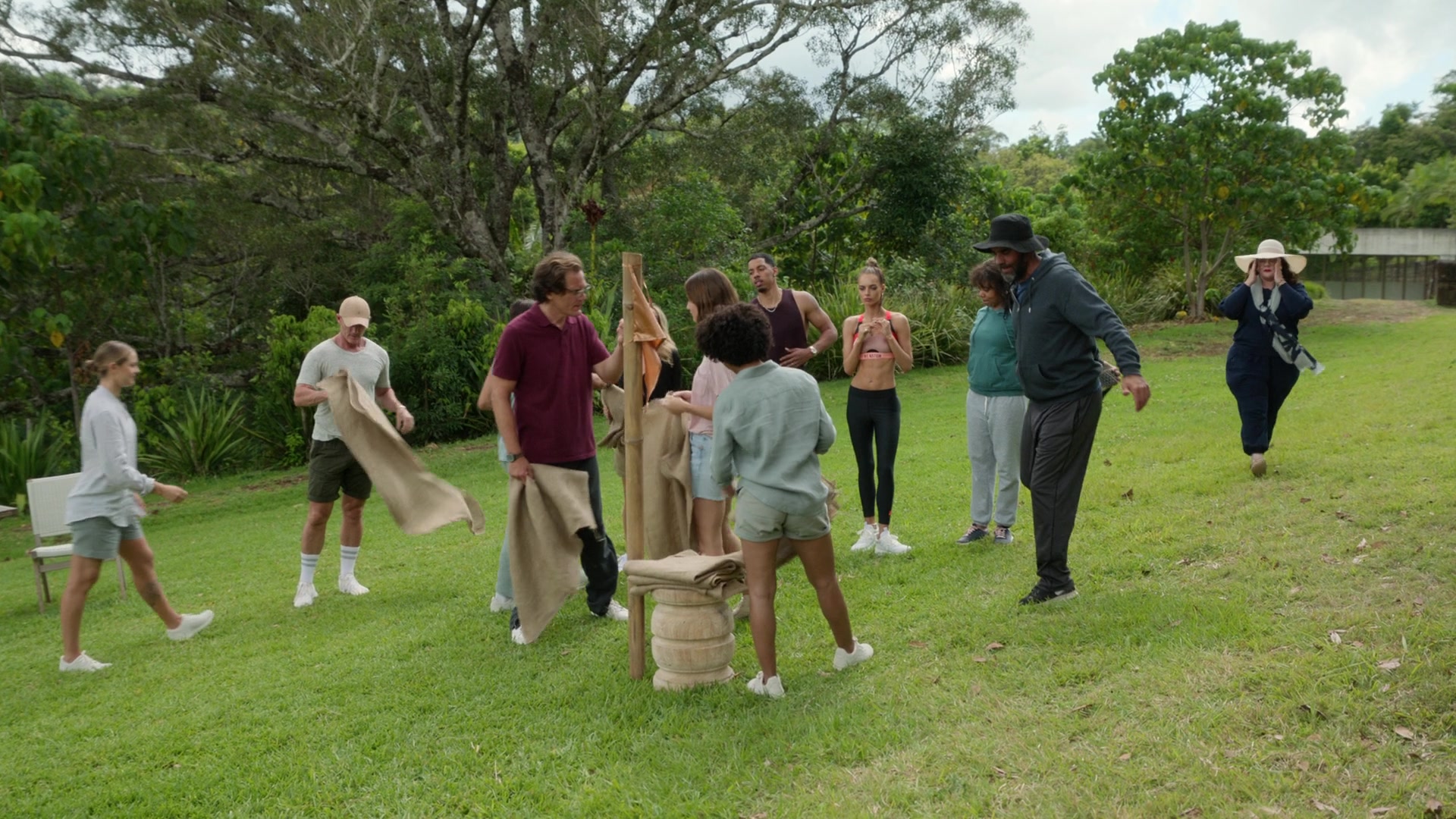 samaraweavingcom_nineperfectstrangers_099.jpg samaraweavingcom_nineperfectstrangers_099.jpg