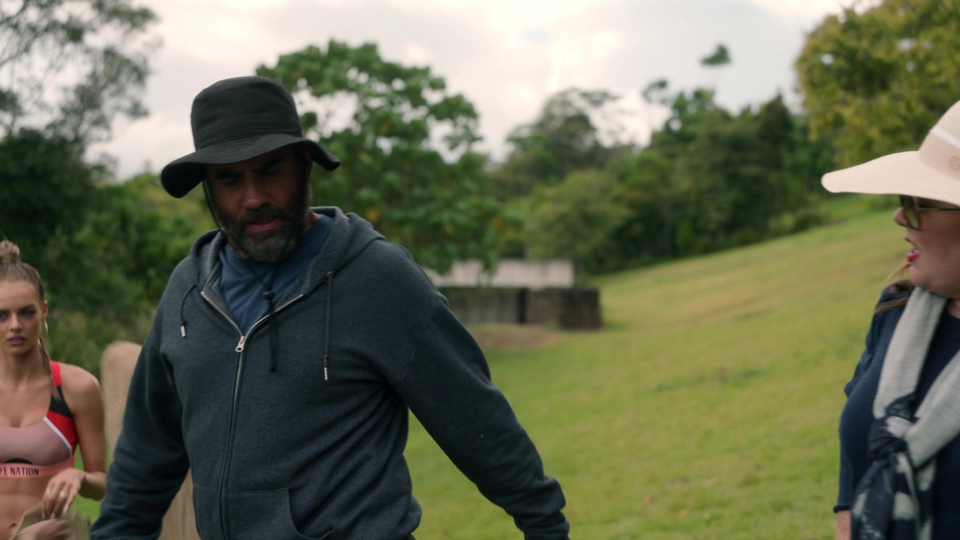 samaraweavingcom_nineperfectstrangers_103.jpg samaraweavingcom_nineperfectstrangers_103.jpg