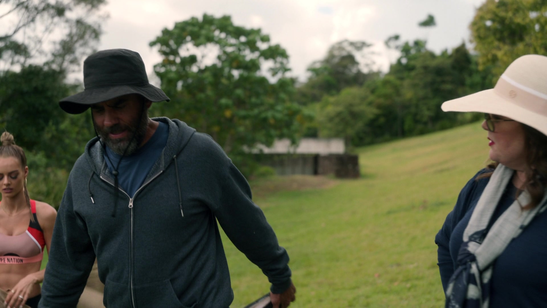 samaraweavingcom_nineperfectstrangers_104.jpg samaraweavingcom_nineperfectstrangers_104.jpg