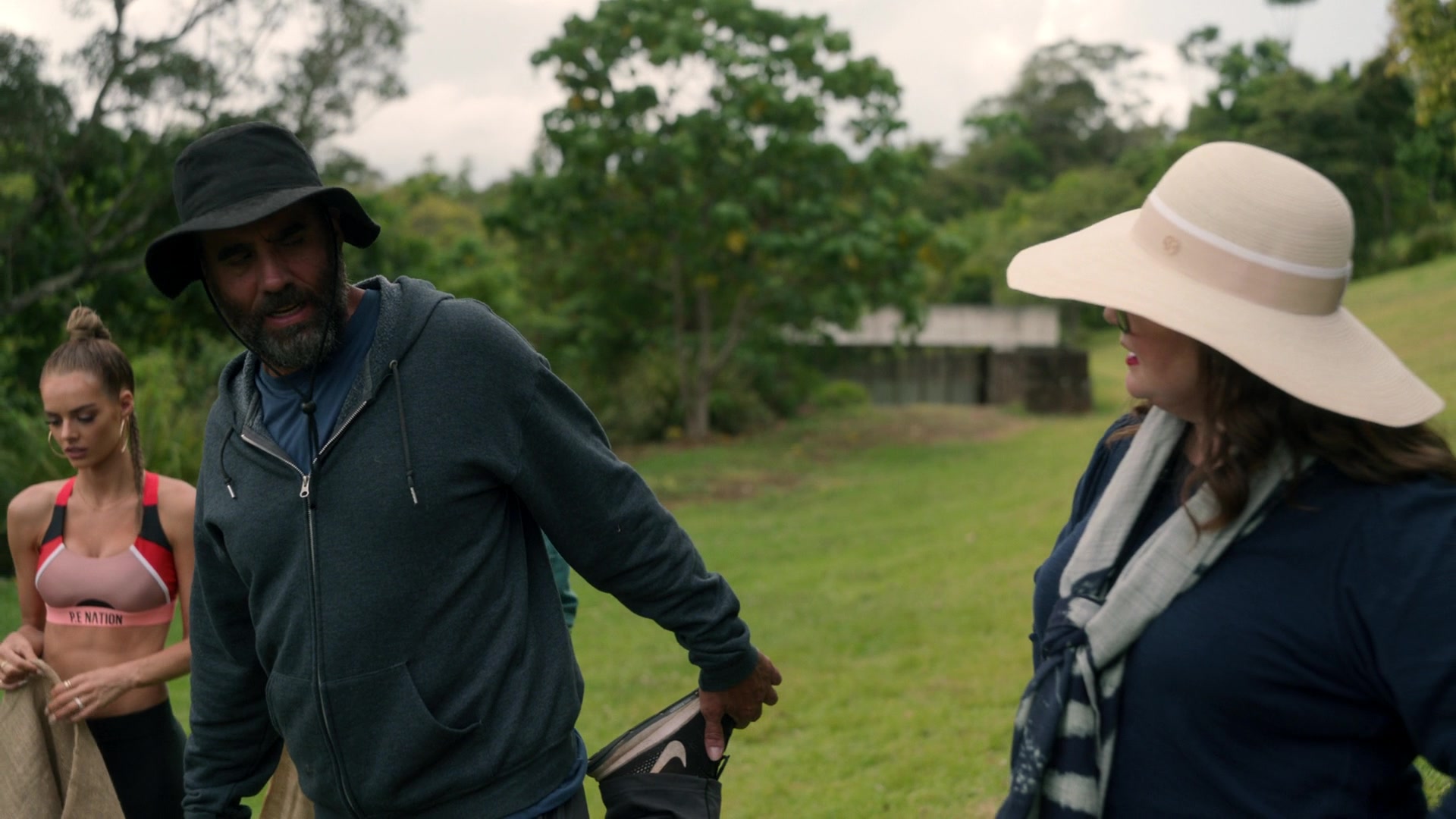 samaraweavingcom_nineperfectstrangers_108.jpg samaraweavingcom_nineperfectstrangers_108.jpg