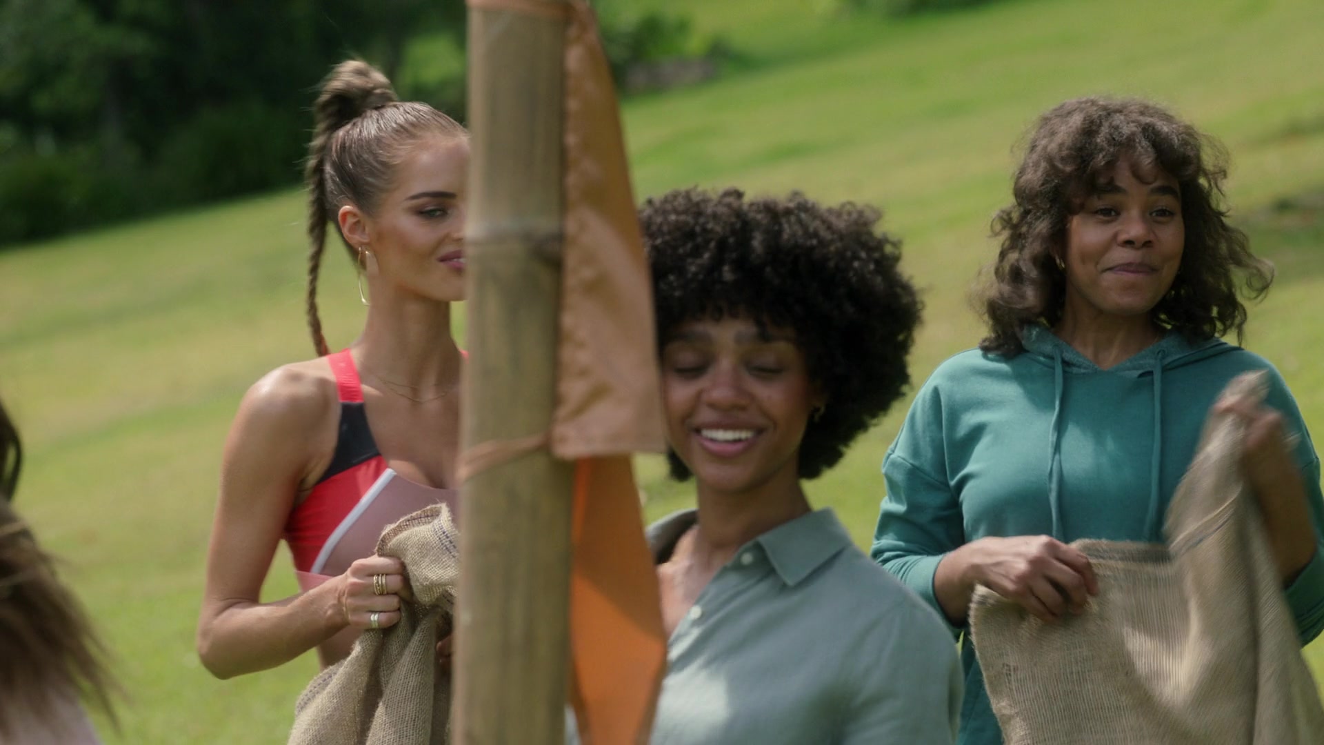 samaraweavingcom_nineperfectstrangers_113.jpg samaraweavingcom_nineperfectstrangers_113.jpg