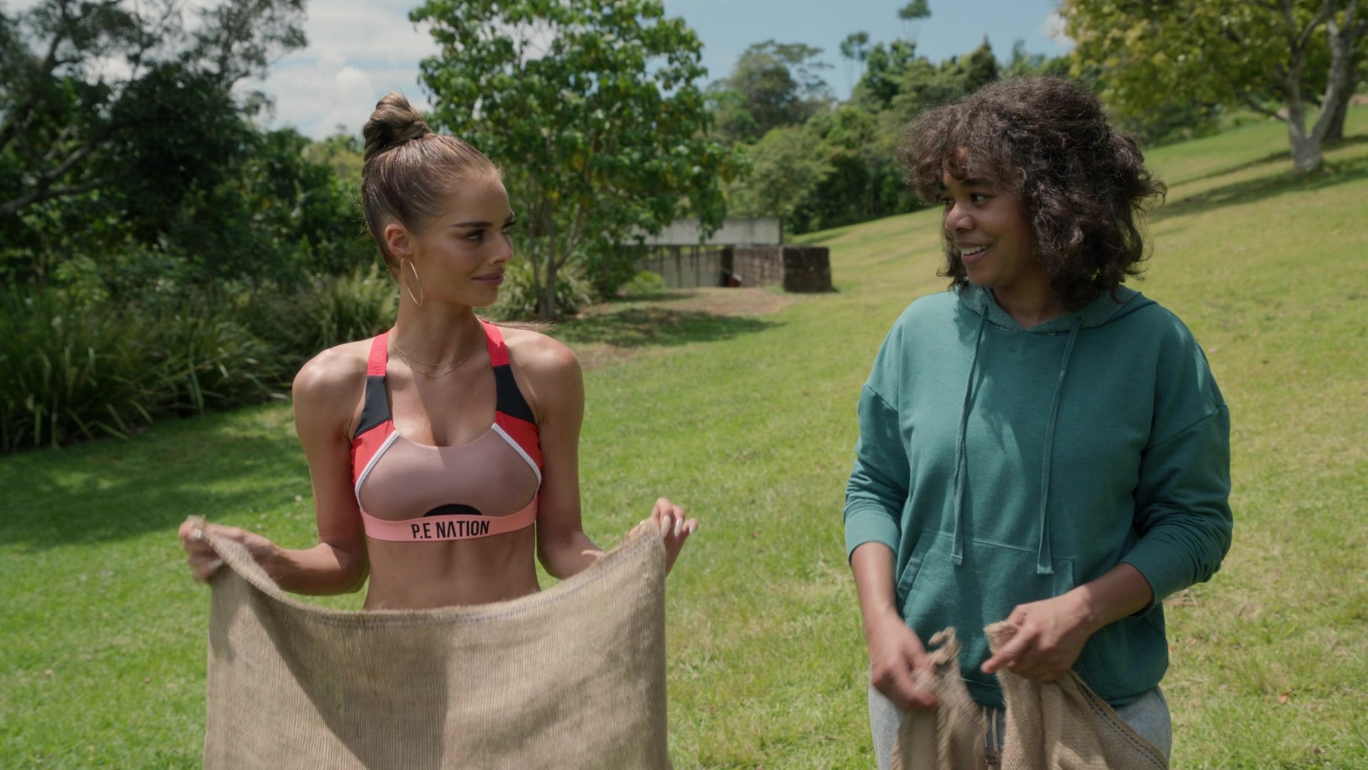 samaraweavingcom_nineperfectstrangers_121.jpg samaraweavingcom_nineperfectstrangers_121.jpg