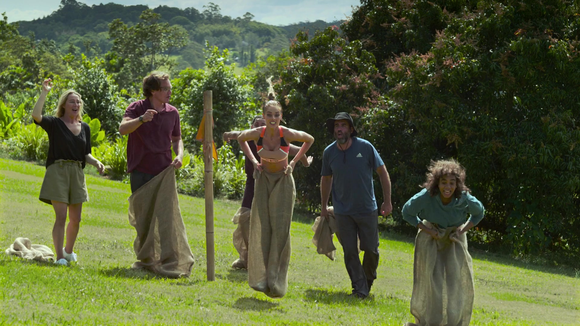 samaraweavingcom_nineperfectstrangers_152.jpg samaraweavingcom_nineperfectstrangers_152.jpg