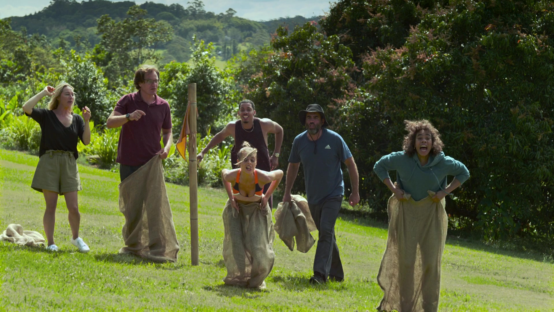 samaraweavingcom_nineperfectstrangers_153.jpg samaraweavingcom_nineperfectstrangers_153.jpg