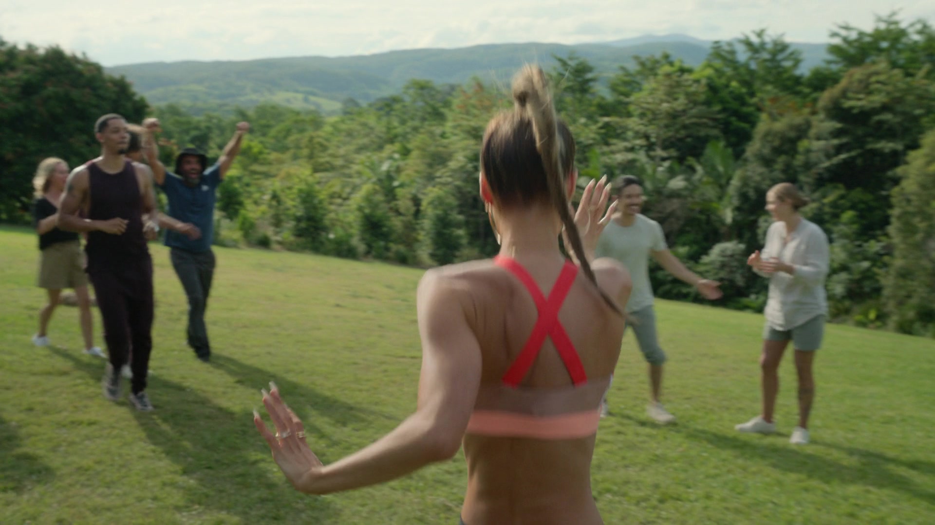 samaraweavingcom_nineperfectstrangers_203.jpg samaraweavingcom_nineperfectstrangers_203.jpg