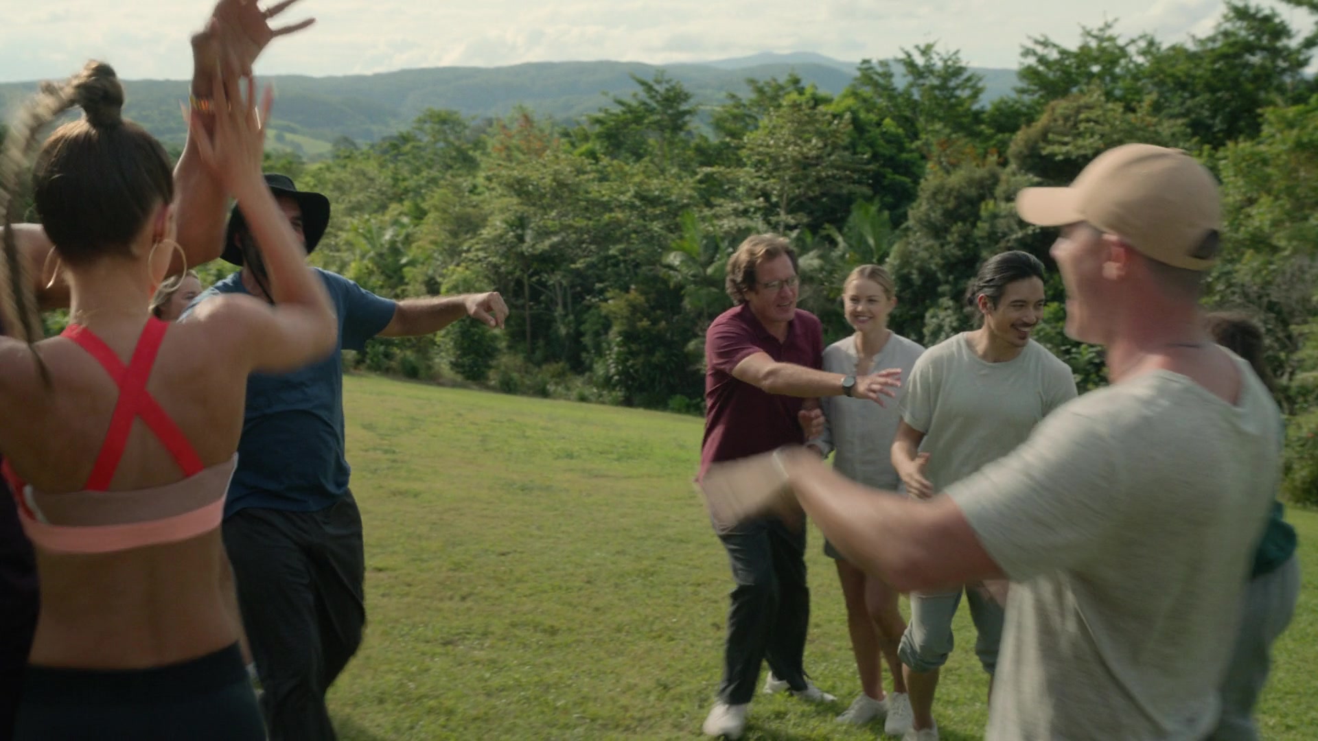 samaraweavingcom_nineperfectstrangers_206.jpg samaraweavingcom_nineperfectstrangers_206.jpg