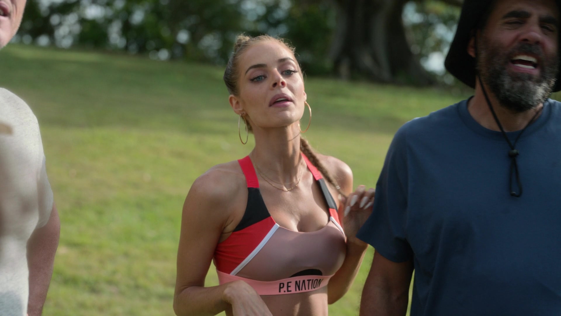 samaraweavingcom_nineperfectstrangers_212.jpg samaraweavingcom_nineperfectstrangers_212.jpg