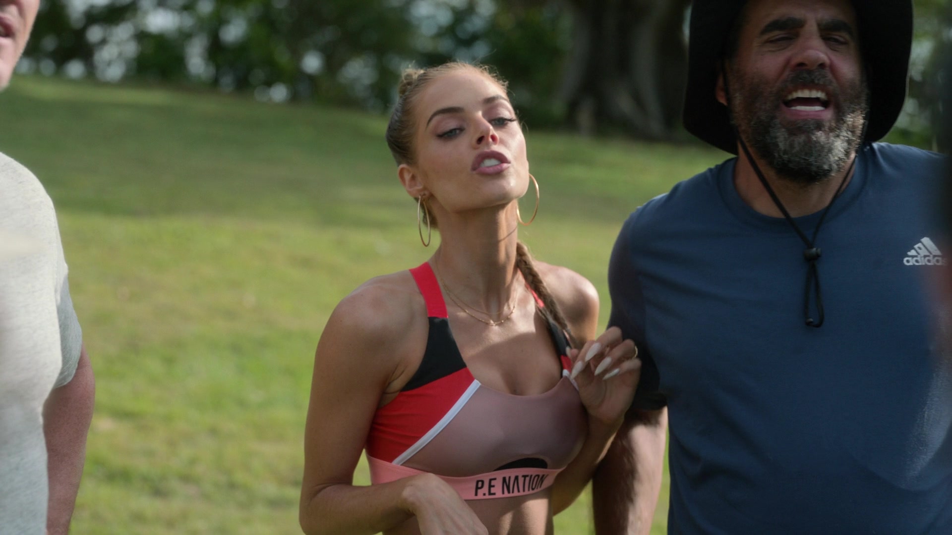 samaraweavingcom_nineperfectstrangers_213.jpg samaraweavingcom_nineperfectstrangers_213.jpg