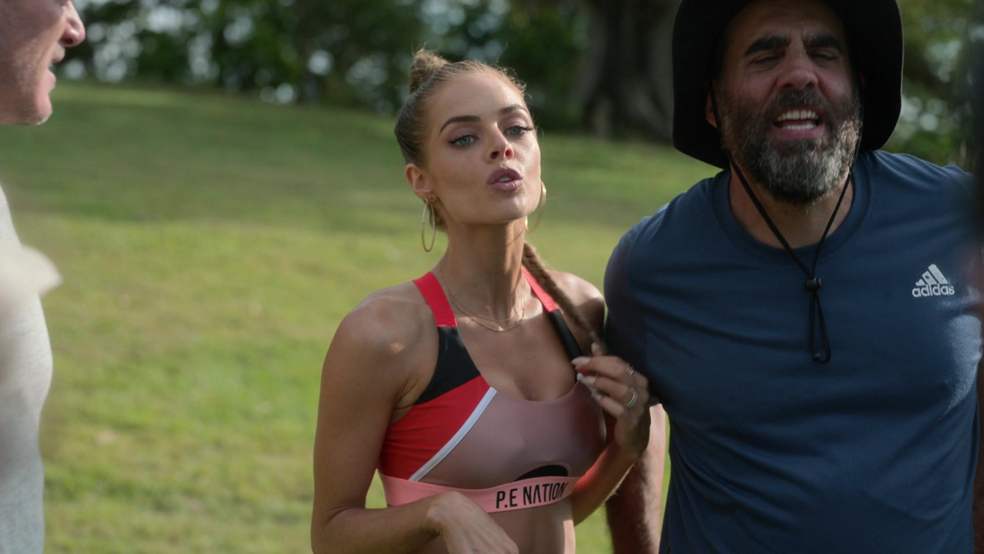 samaraweavingcom_nineperfectstrangers_214.jpg samaraweavingcom_nineperfectstrangers_214.jpg