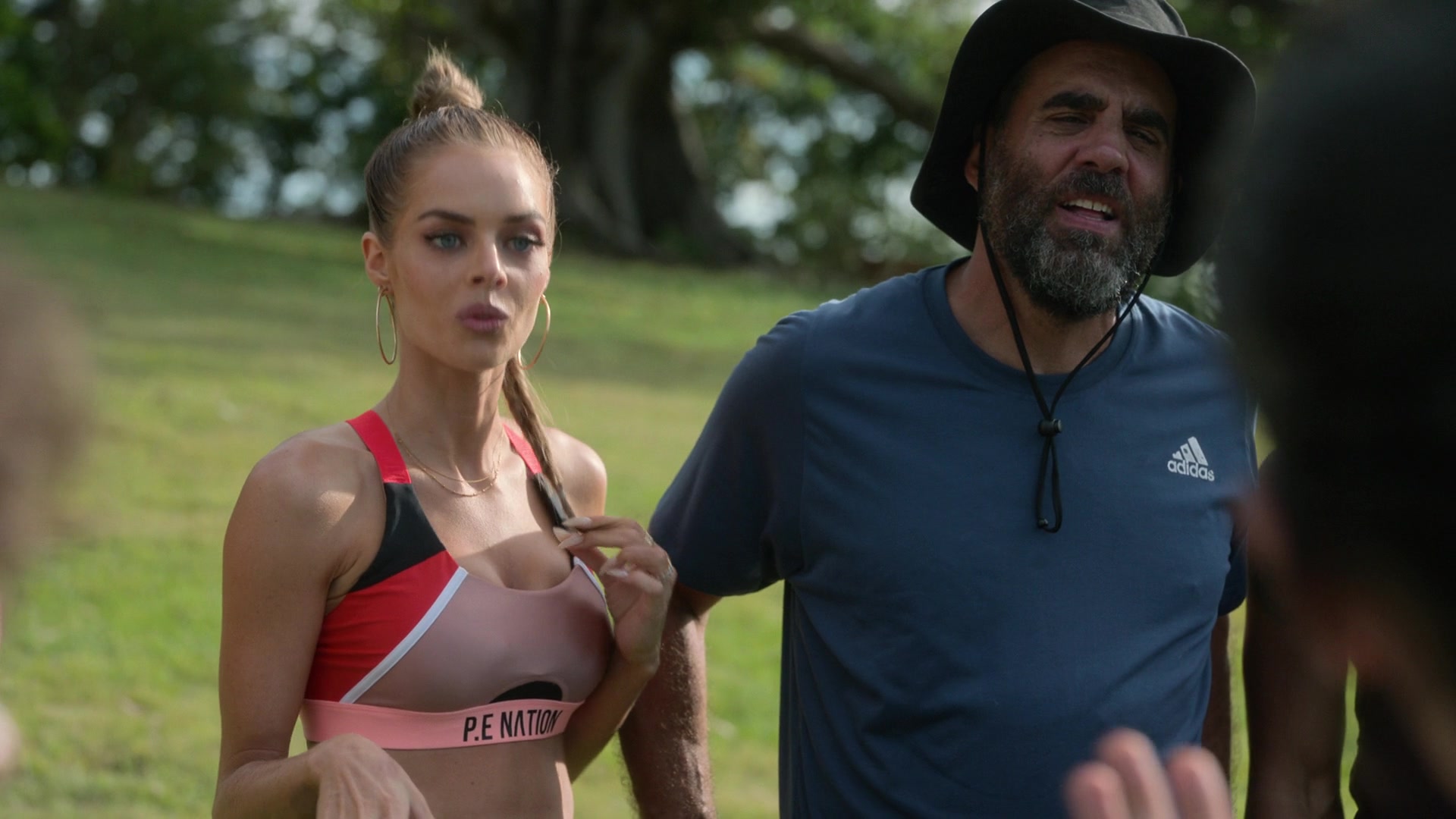 samaraweavingcom_nineperfectstrangers_225.jpg samaraweavingcom_nineperfectstrangers_225.jpg