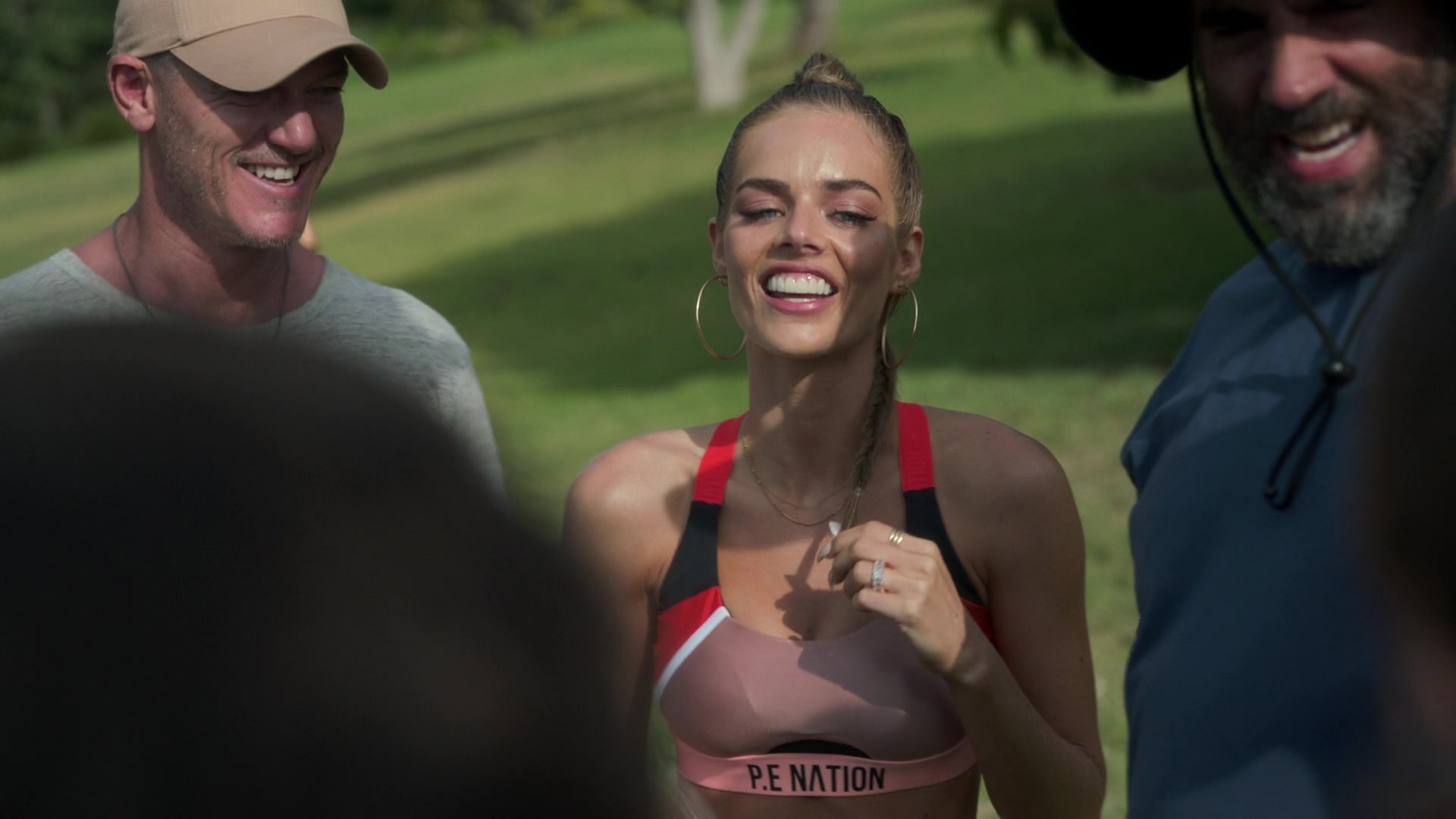 samaraweavingcom_nineperfectstrangers_228.jpg samaraweavingcom_nineperfectstrangers_228.jpg