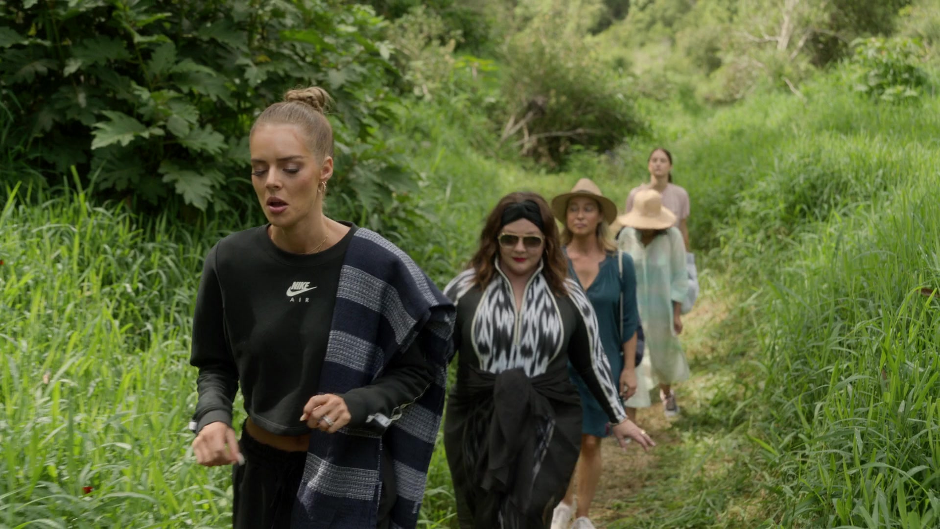 samaraweavingcom_nineperfectstrangers_240.jpg samaraweavingcom_nineperfectstrangers_240.jpg