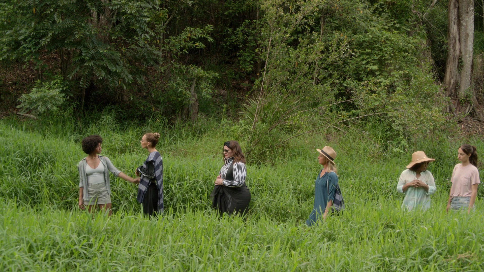 samaraweavingcom_nineperfectstrangers_255.jpg samaraweavingcom_nineperfectstrangers_255.jpg