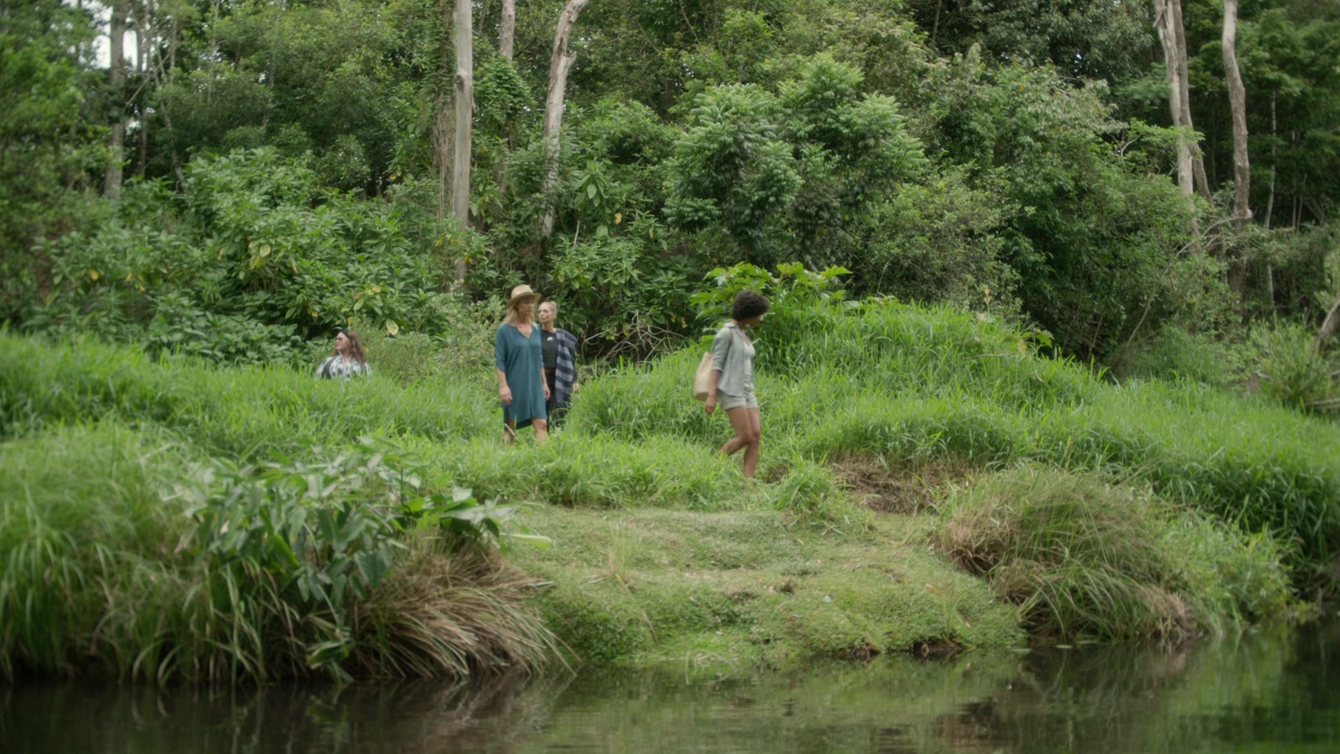 samaraweavingcom_nineperfectstrangers_266.jpg samaraweavingcom_nineperfectstrangers_266.jpg