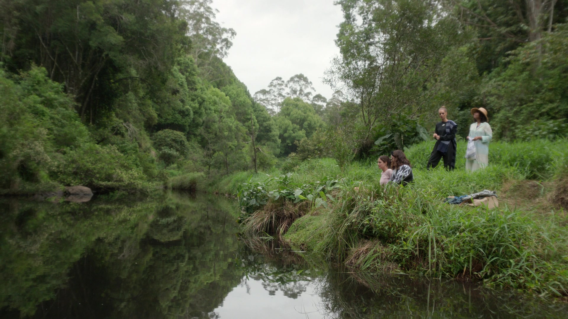 samaraweavingcom_nineperfectstrangers_282.jpg samaraweavingcom_nineperfectstrangers_282.jpg