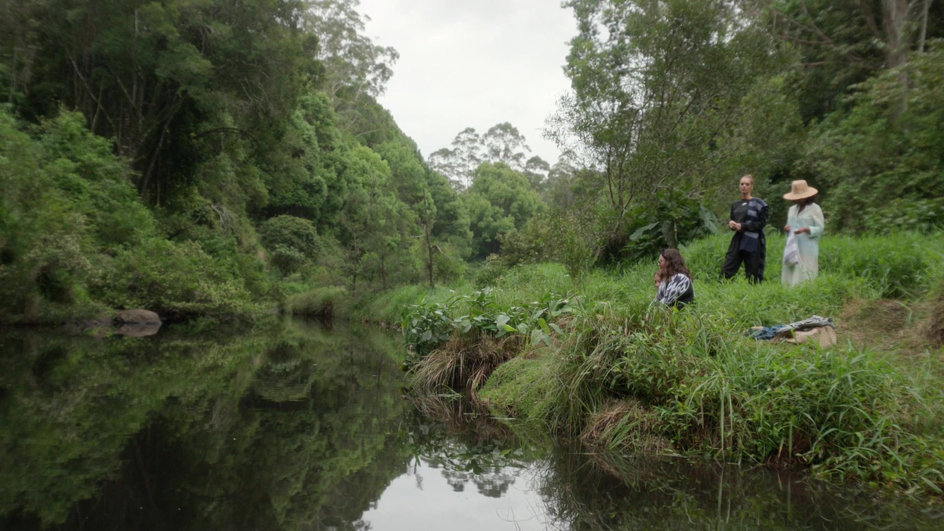 samaraweavingcom_nineperfectstrangers_285.jpg samaraweavingcom_nineperfectstrangers_285.jpg